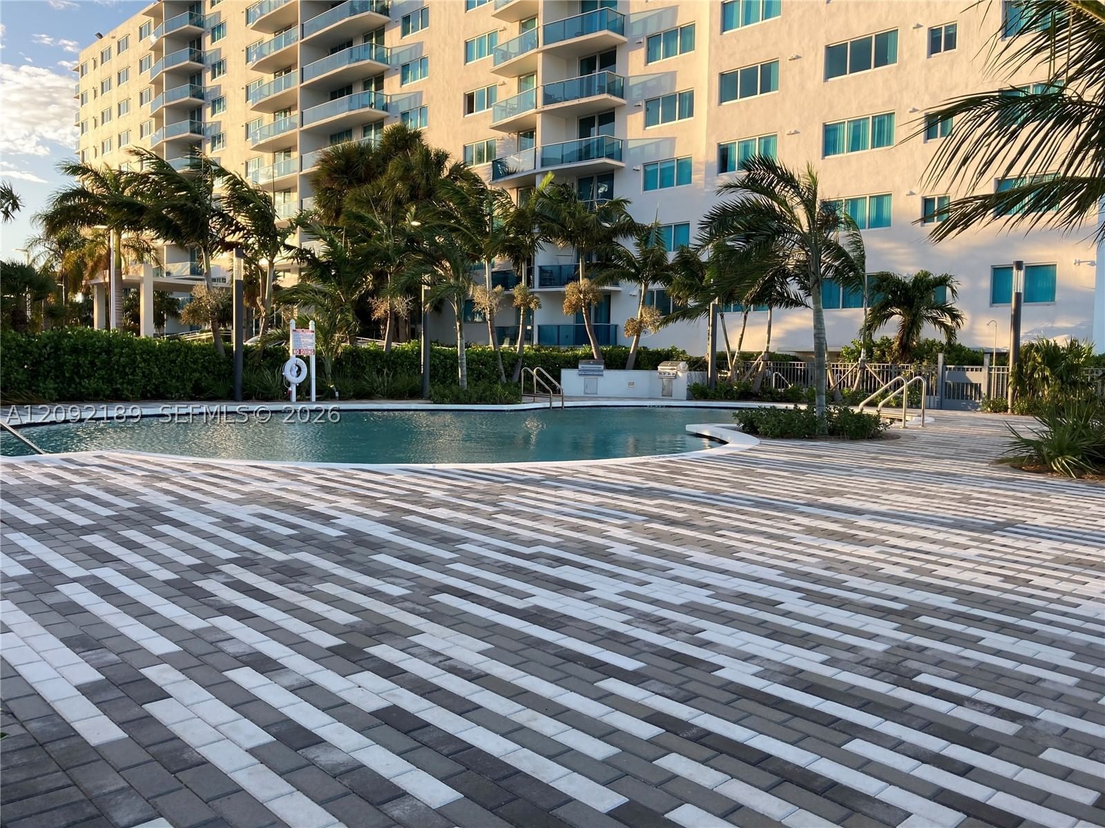 Real estate property located at 7501 Treasure Dr #2M, Miami-dade, Treasures On The Bay Ii C, North Bay Village, FL
