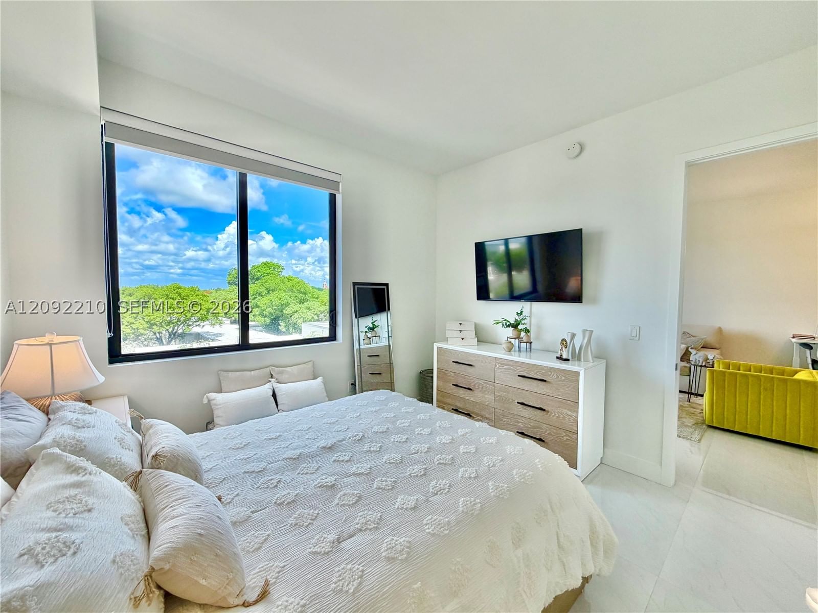 Real estate property located at 301 Altara Ave #418, Miami-dade, Merrick Manor Condo, Coral Gables, FL