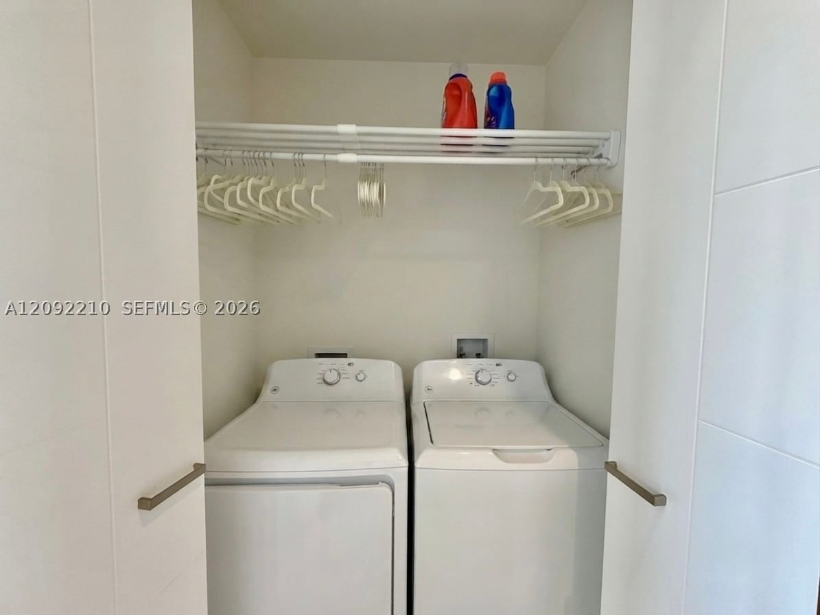 Real estate property located at 301 Altara Ave #418, Miami-dade, Merrick Manor Condo, Coral Gables, FL