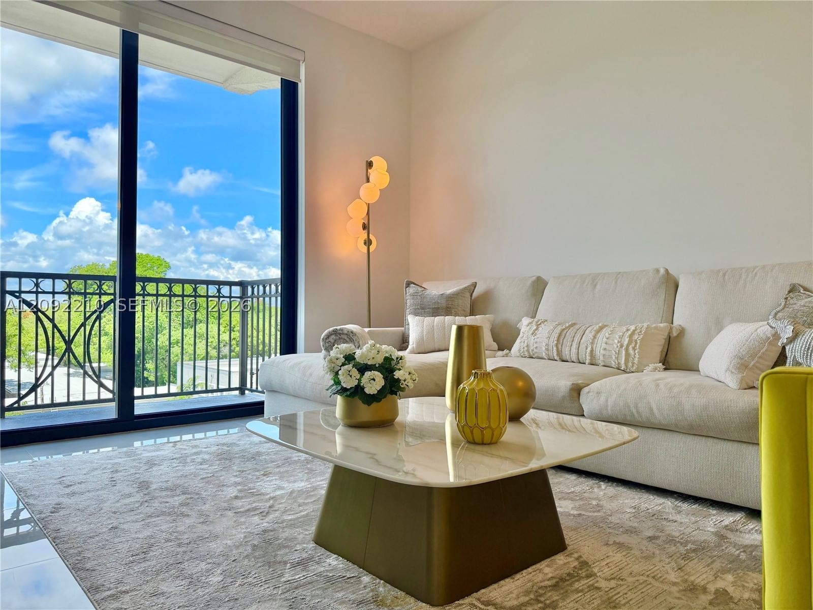 Real estate property located at 301 Altara Ave #418, Miami-dade, Merrick Manor Condo, Coral Gables, FL