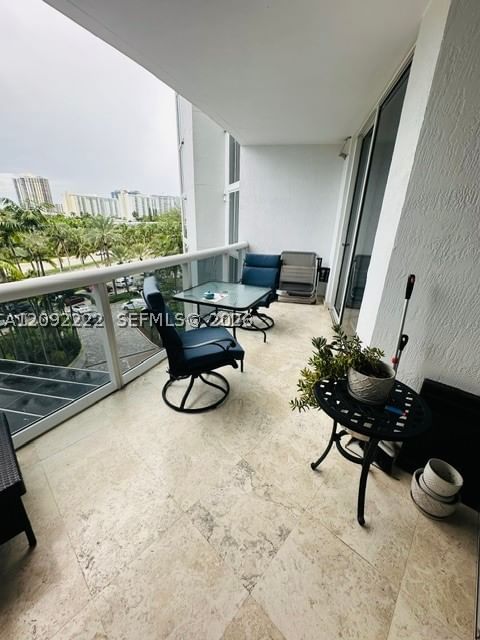Real estate property located at 18911 Collins Ave #604, Miami-dade, Ocean Three Condo, Sunny Isles Beach, FL