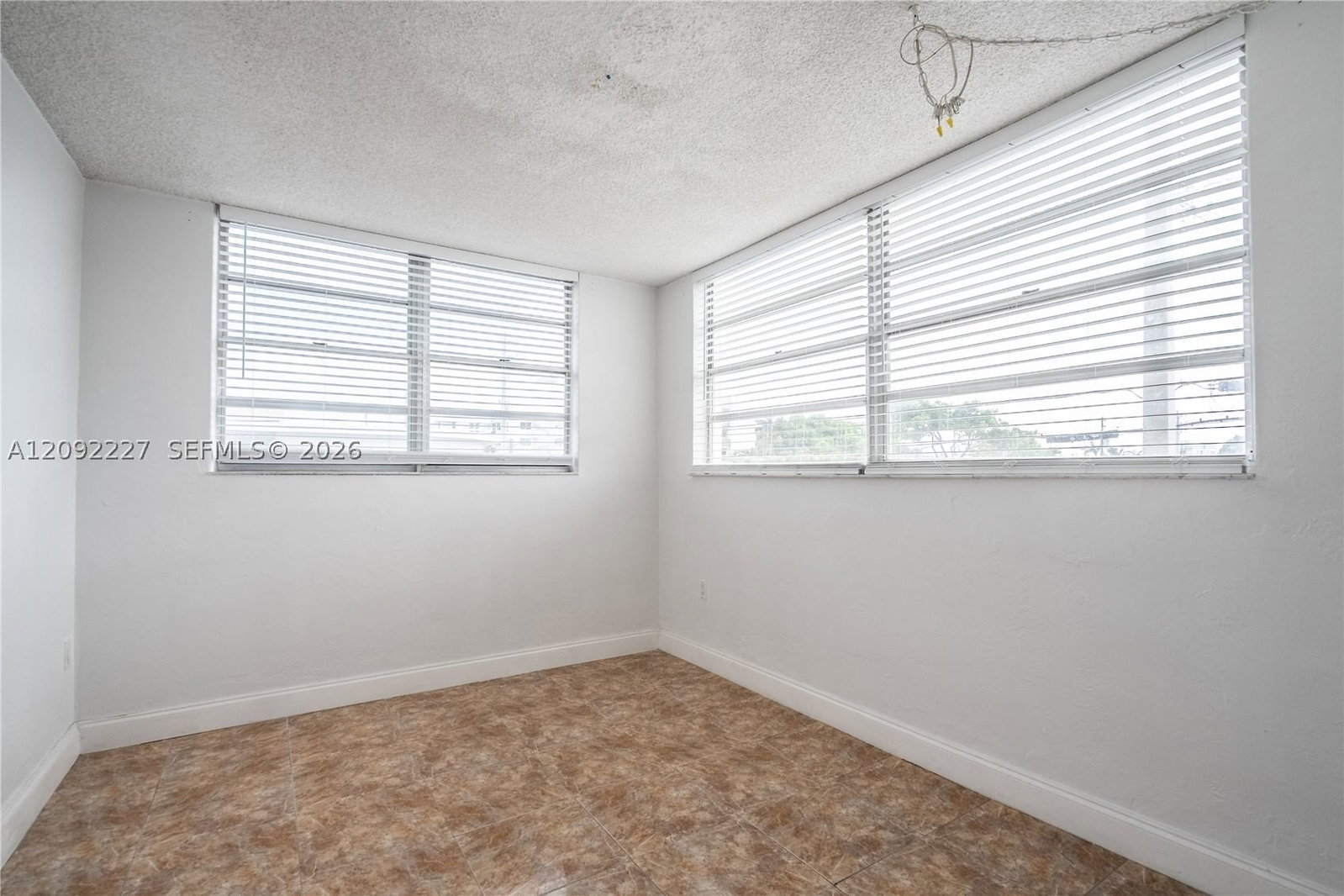 Real estate property located at 7850 Byron Ave #207, Miami-dade, Byron Gardens Condo, Miami Beach, FL