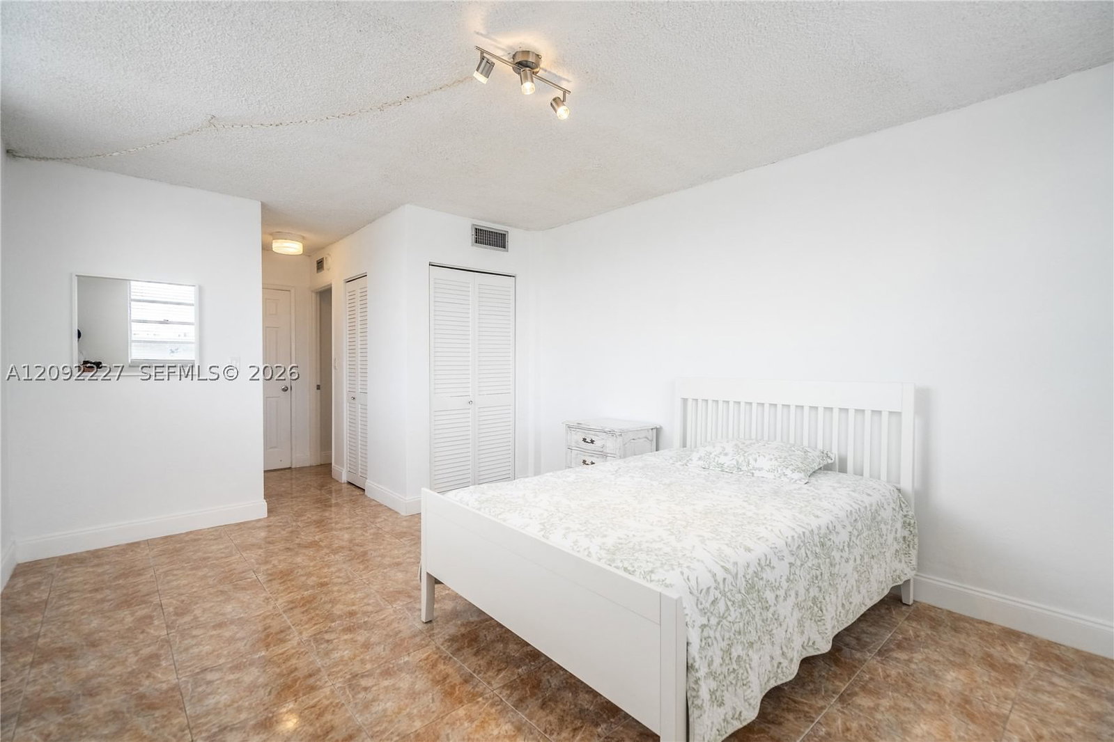 Real estate property located at 7850 Byron Ave #207, Miami-dade, Byron Gardens Condo, Miami Beach, FL