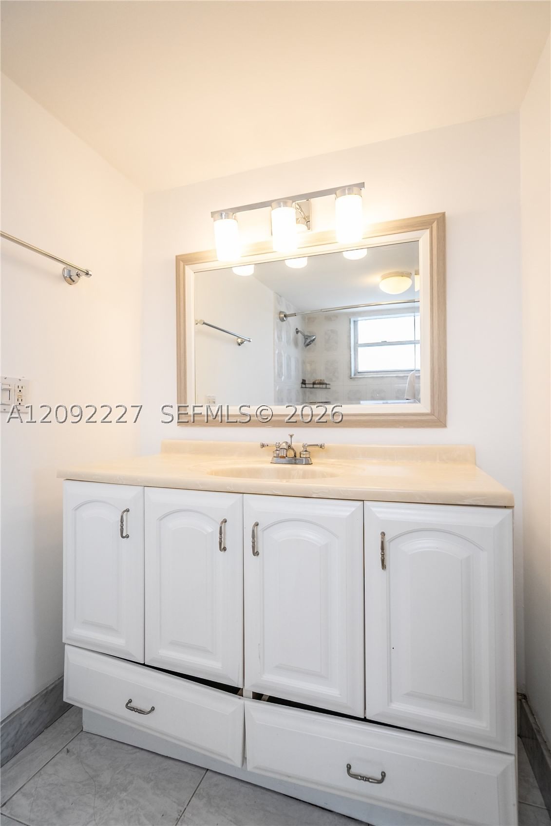 Real estate property located at 7850 Byron Ave #207, Miami-dade, Byron Gardens Condo, Miami Beach, FL