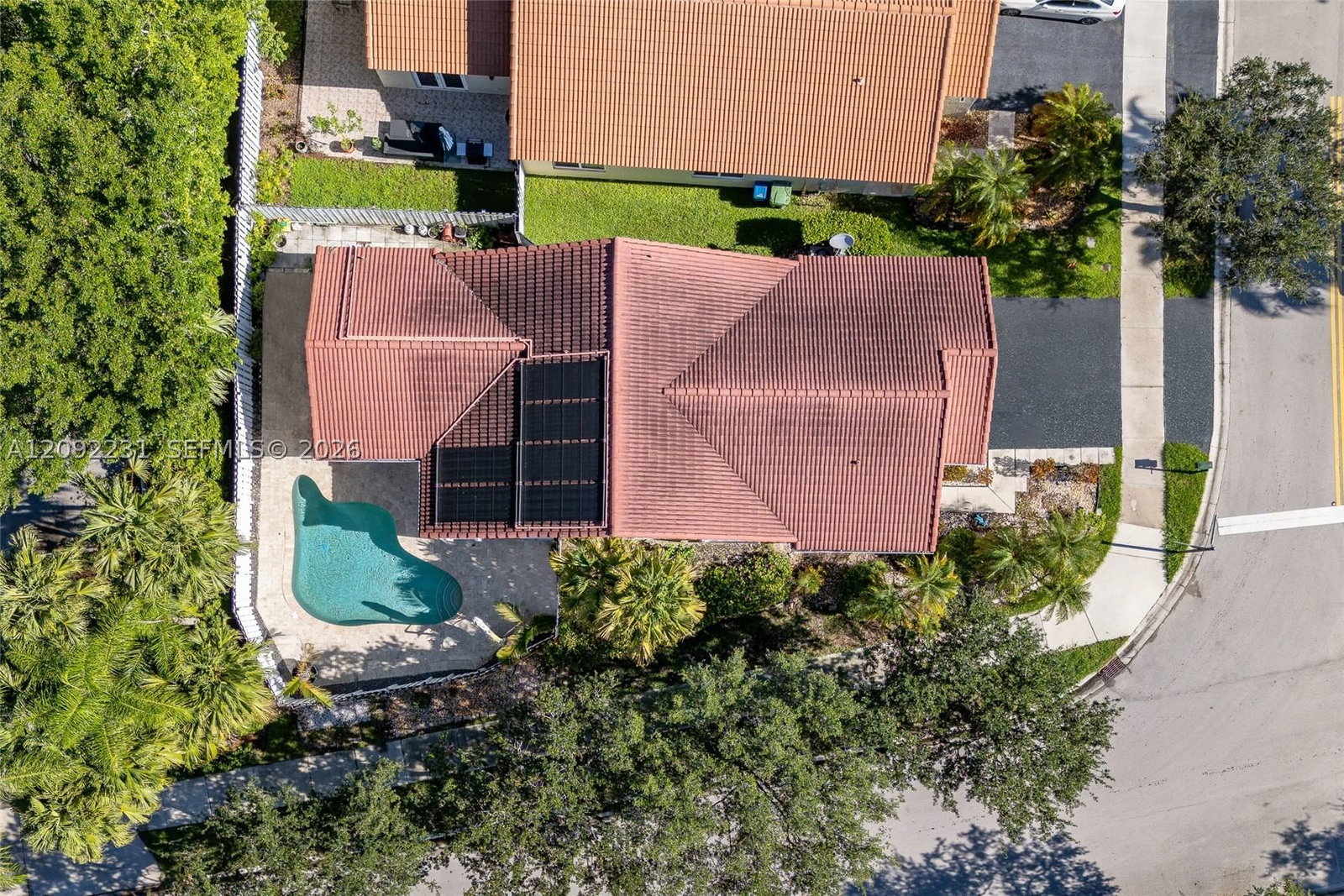 Real estate property located at 890 San Remo Dr, Broward, Sectors 3 & 4 Boundary Pl, Weston, FL