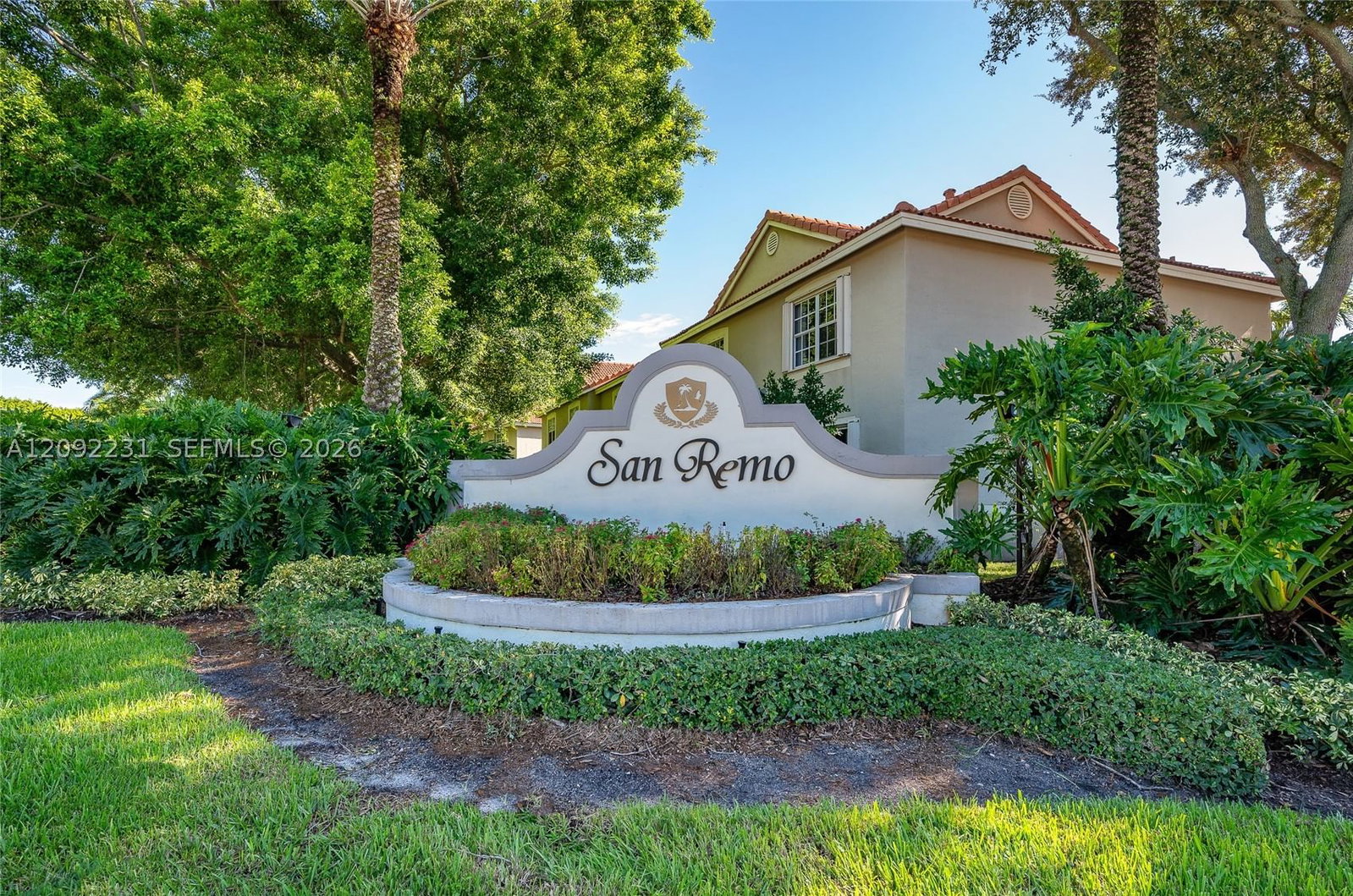 Real estate property located at 890 San Remo Dr, Broward, Sectors 3 & 4 Boundary Pl, Weston, FL