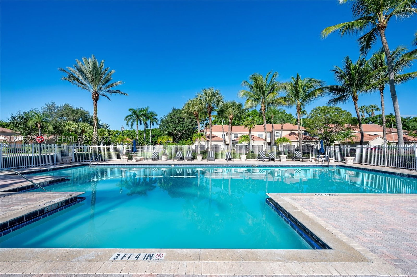 Real estate property located at 890 San Remo Dr, Broward, Sectors 3 & 4 Boundary Pl, Weston, FL