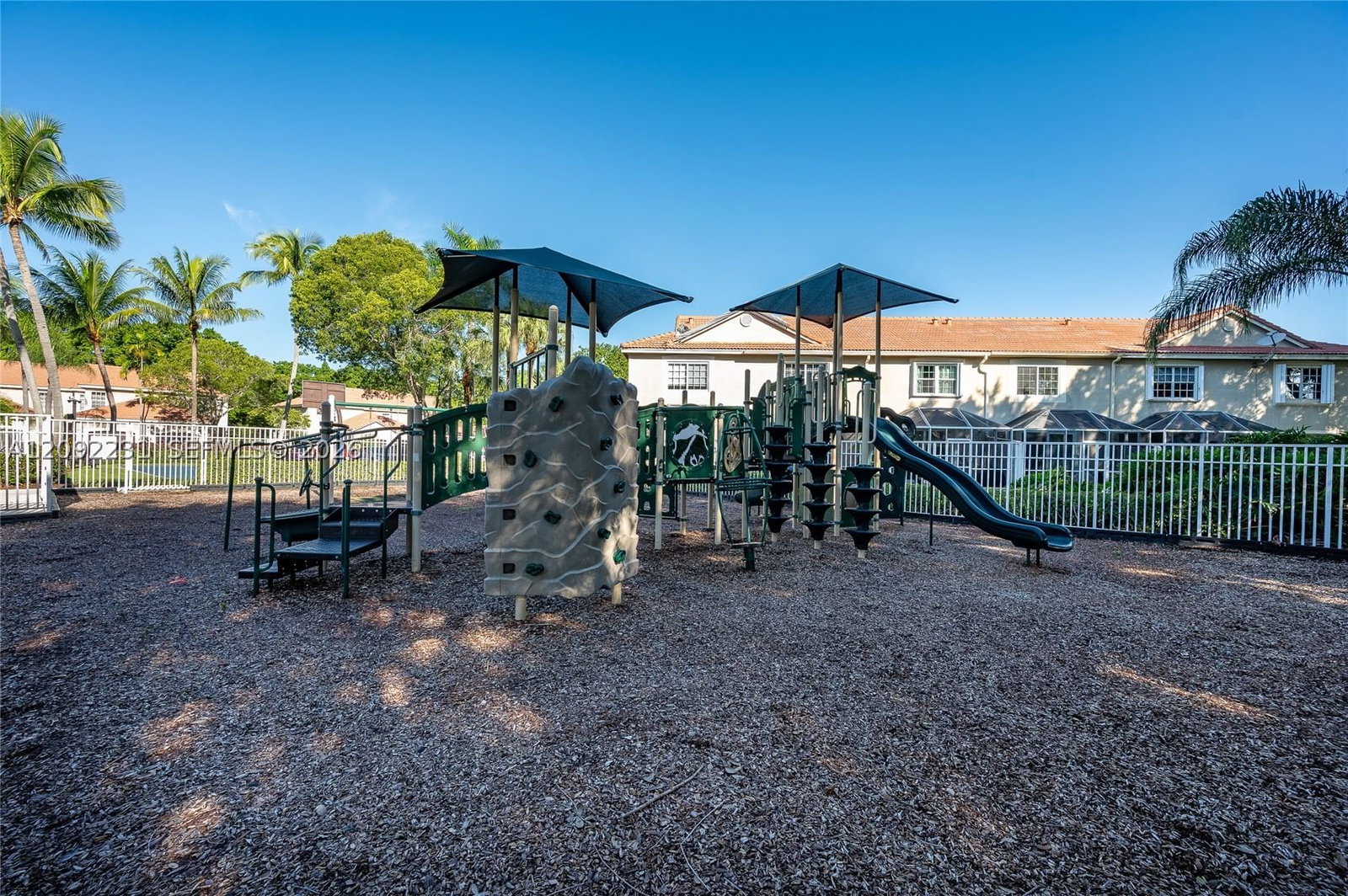 Real estate property located at 890 San Remo Dr, Broward, Sectors 3 & 4 Boundary Pl, Weston, FL