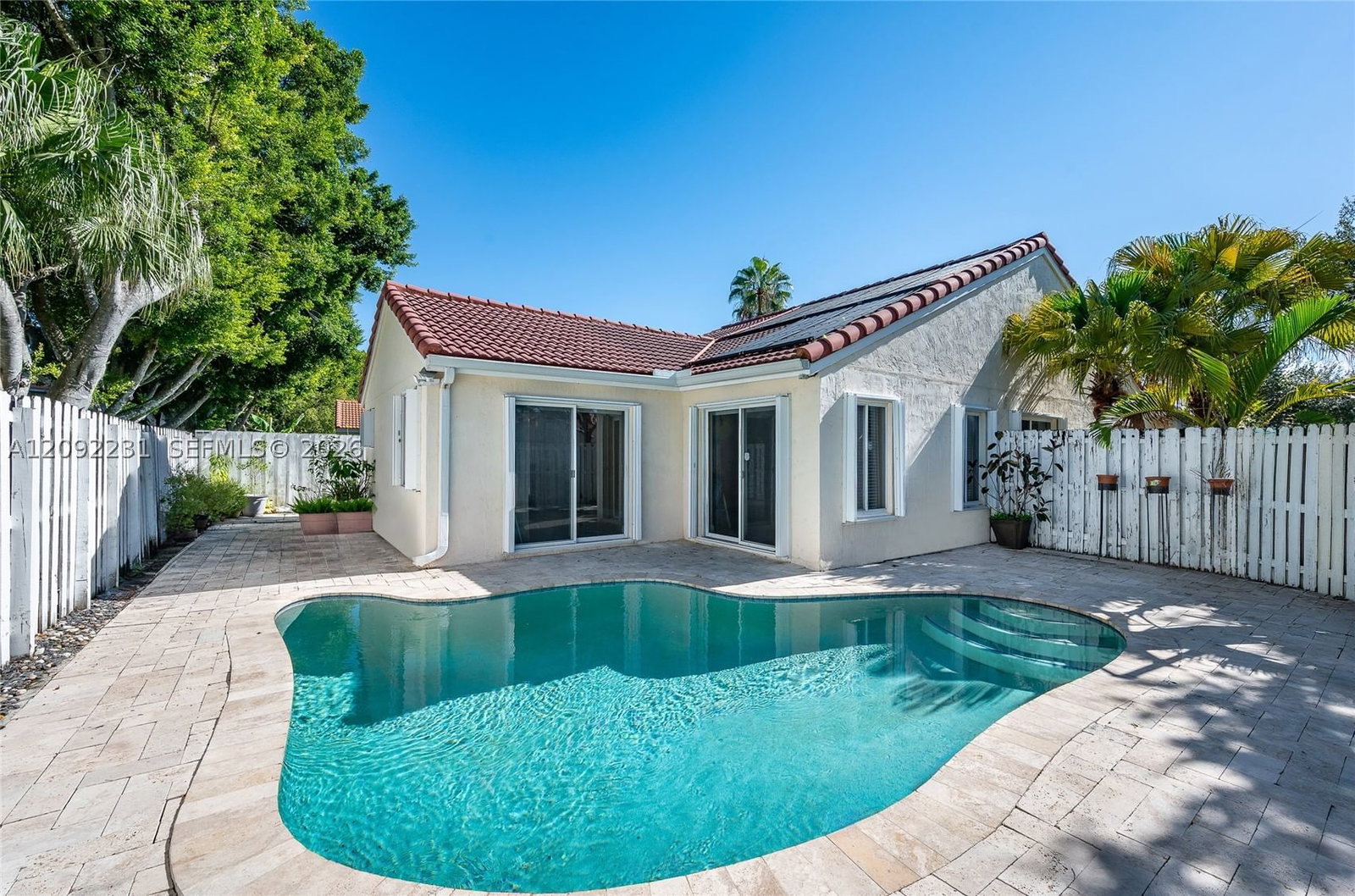 Real estate property located at 890 San Remo Dr, Broward, Sectors 3 & 4 Boundary Pl, Weston, FL