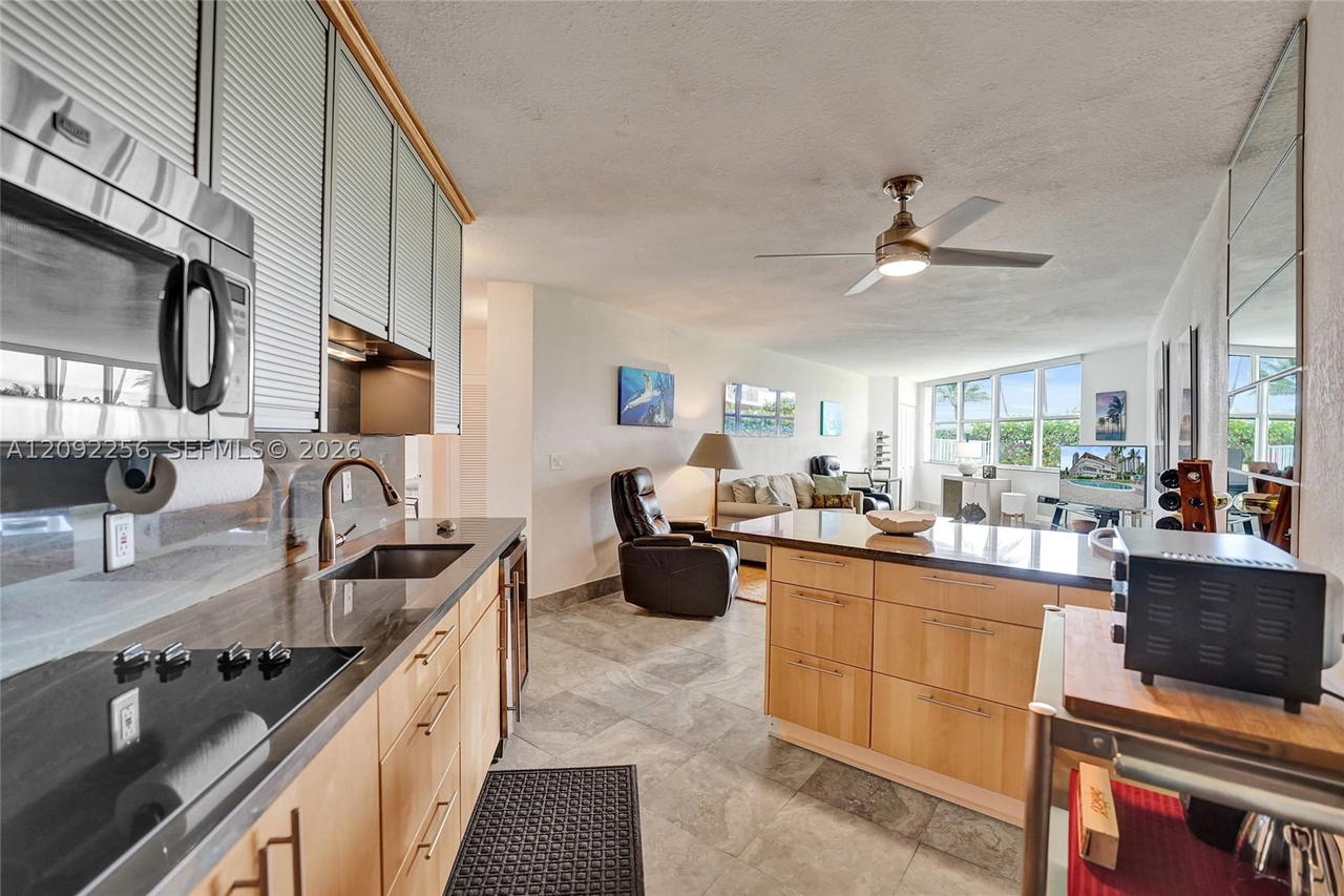 Real estate property located at 1936 Ocean #20D, Broward, Taromina Apts Co-op, Hallandale Beach, FL
