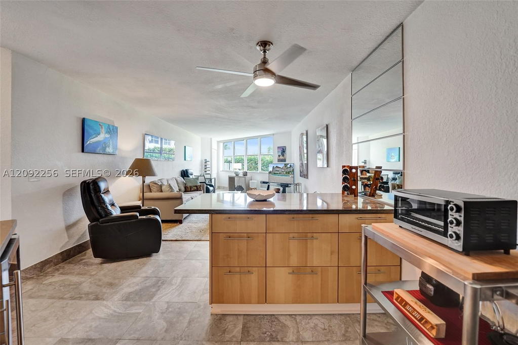 Real estate property located at 1936 Ocean #20D, Broward, Taromina Apts Co-op, Hallandale Beach, FL