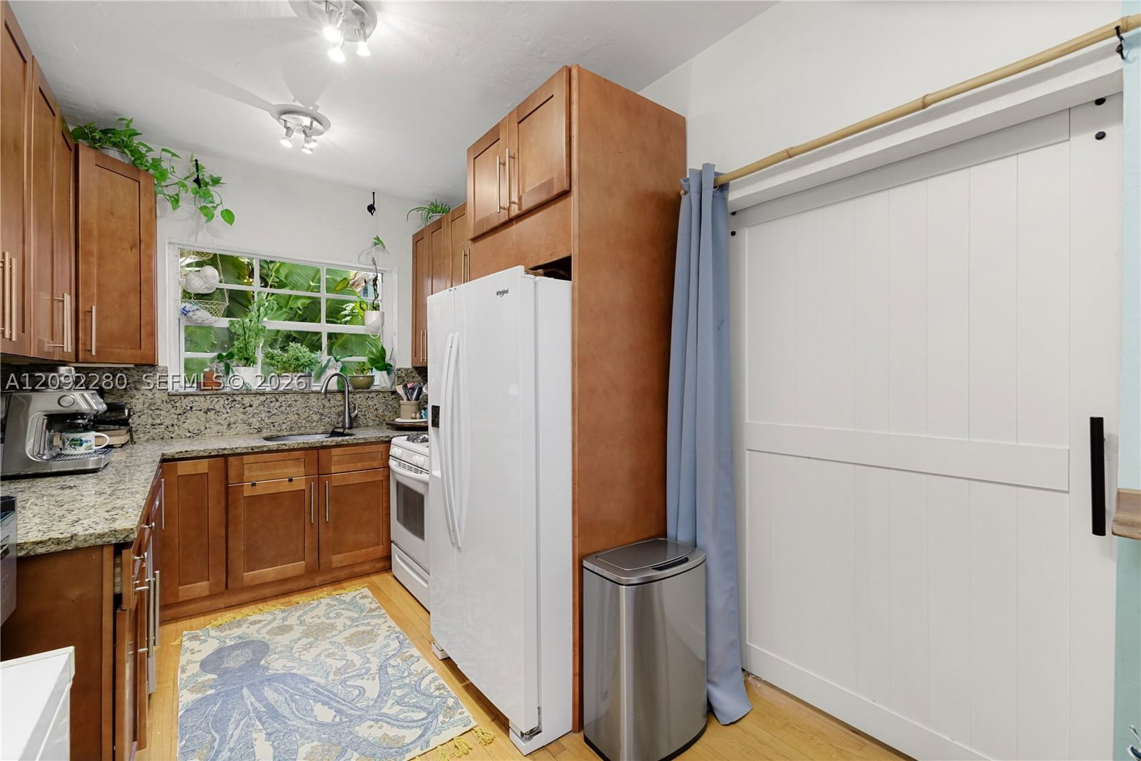 Real estate property located at 1005 Meridian Ave #8, Miami-dade, 1005 Meridian Condo, Miami Beach, FL