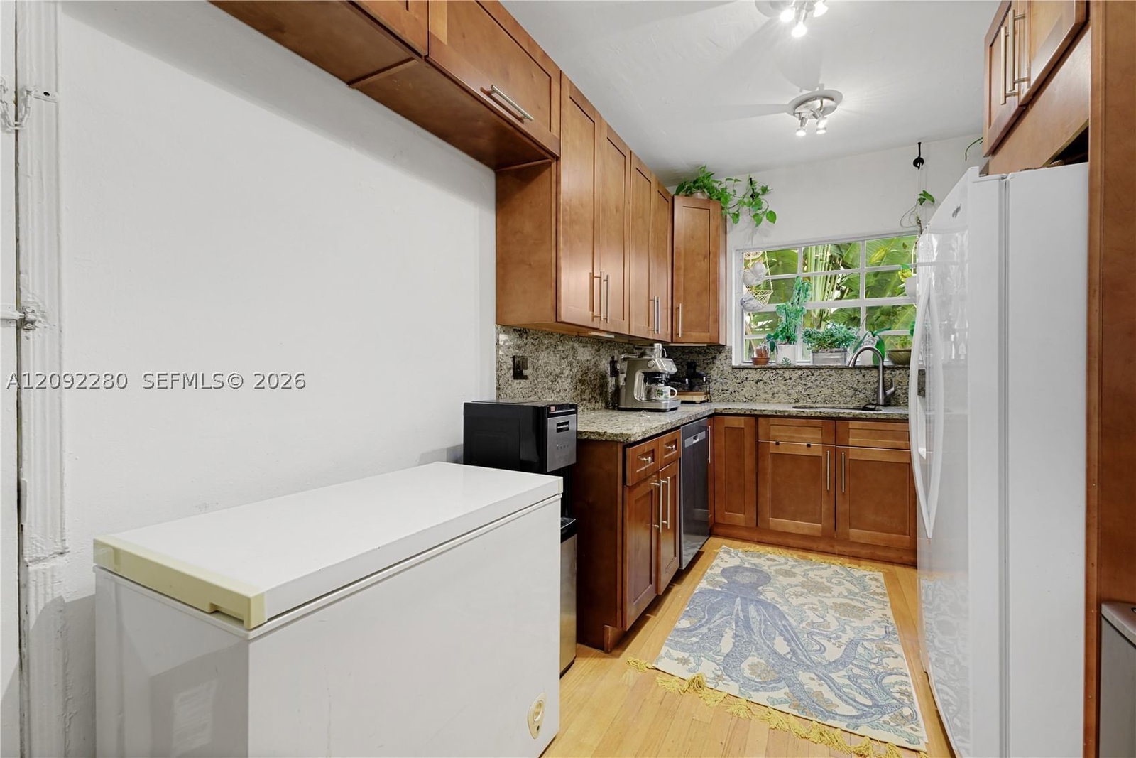 Real estate property located at 1005 Meridian Ave #8, Miami-dade, 1005 Meridian Condo, Miami Beach, FL