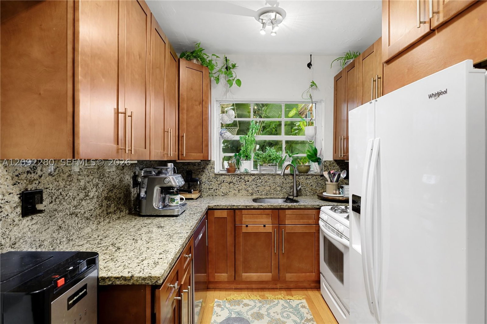 Real estate property located at 1005 Meridian Ave #8, Miami-dade, 1005 Meridian Condo, Miami Beach, FL