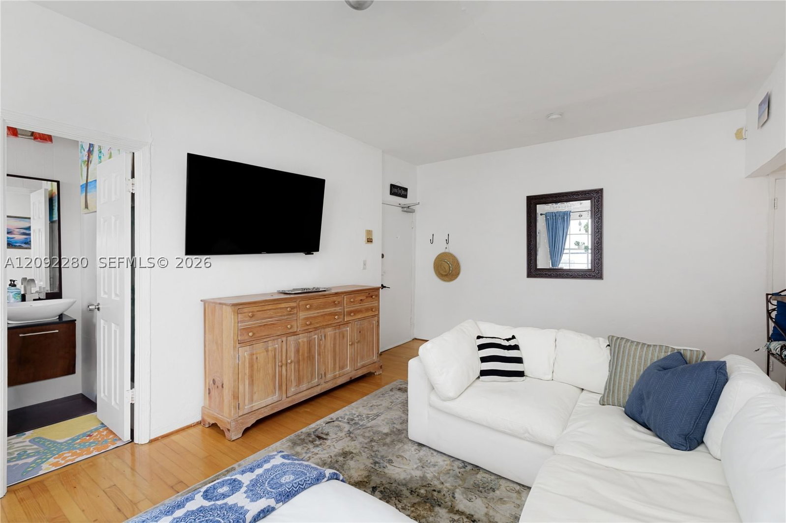 Real estate property located at 1005 Meridian Ave #8, Miami-dade, 1005 Meridian Condo, Miami Beach, FL