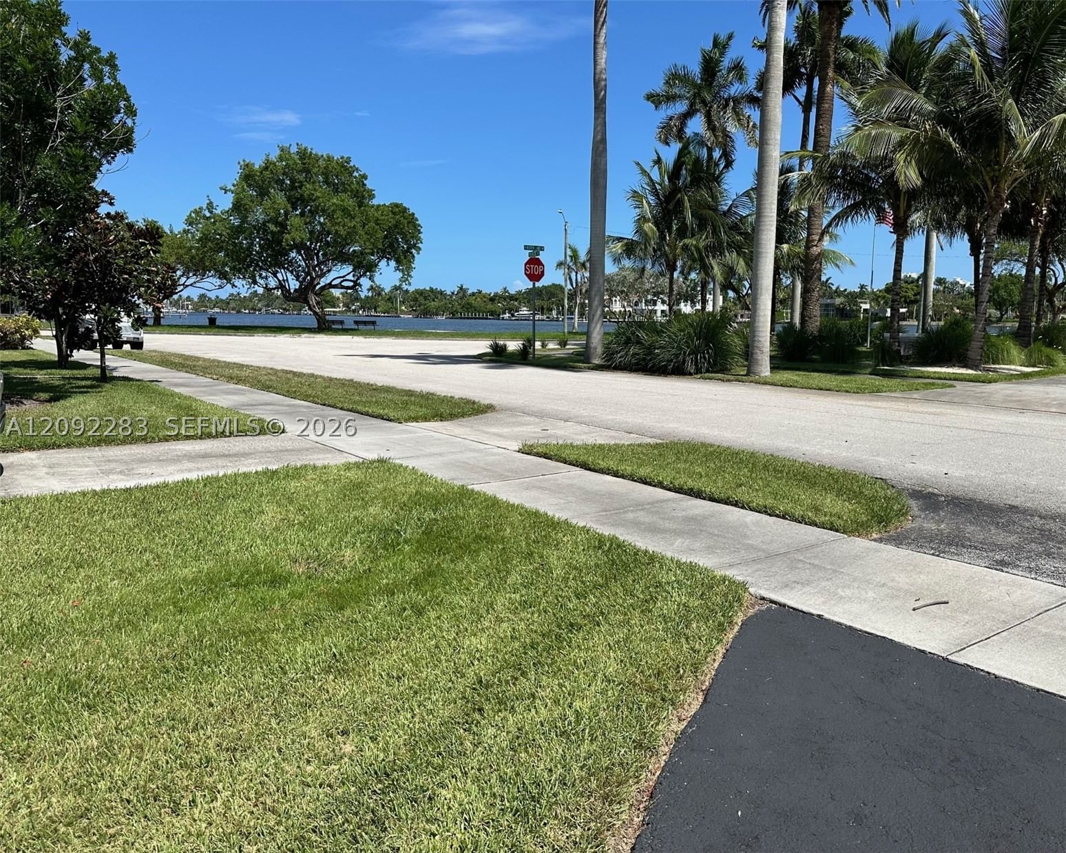 Real estate property located at 1235 Pierce St, Broward, Hollywood Lakes Section, Hollywood, FL