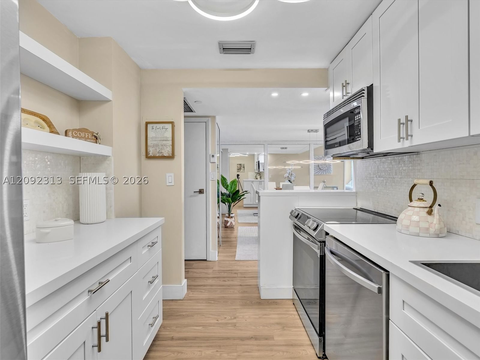 Real estate property located at 20301 Country Club Dr #622, Miami-dade, Coronado Condo- Tower Ii, Aventura, FL
