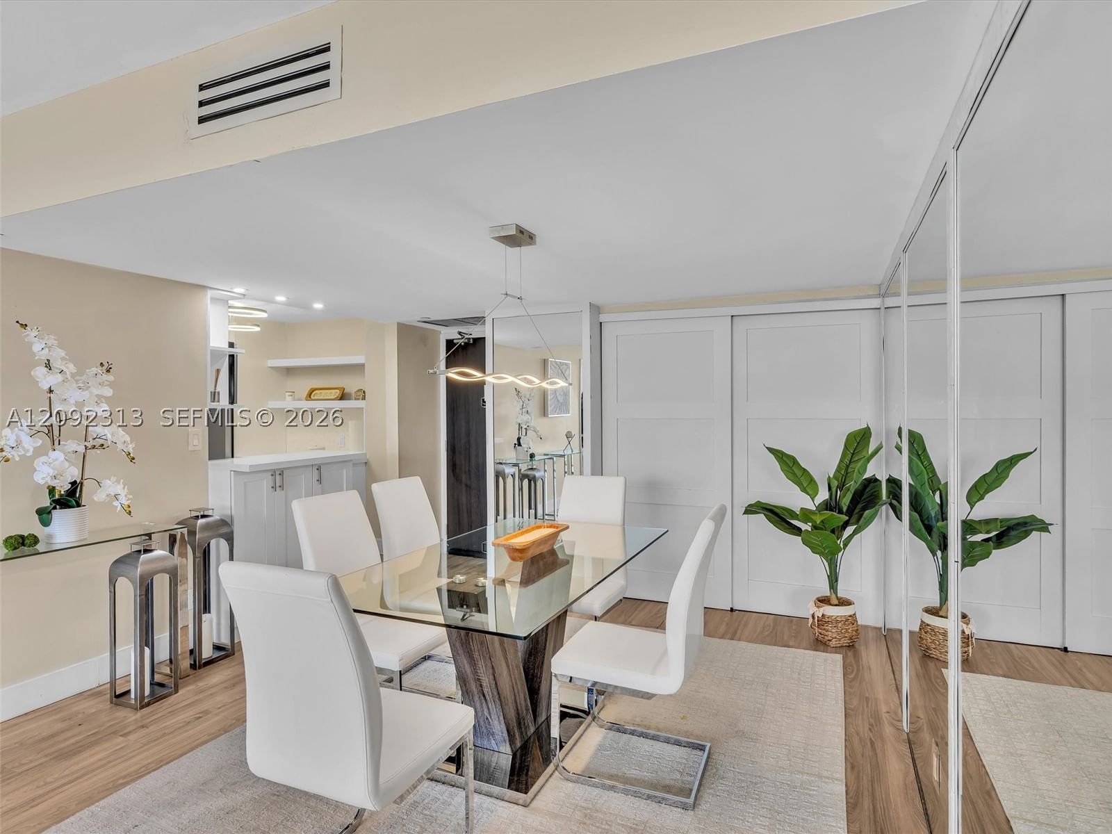 Real estate property located at 20301 Country Club Dr #622, Miami-dade, Coronado Condo- Tower Ii, Aventura, FL
