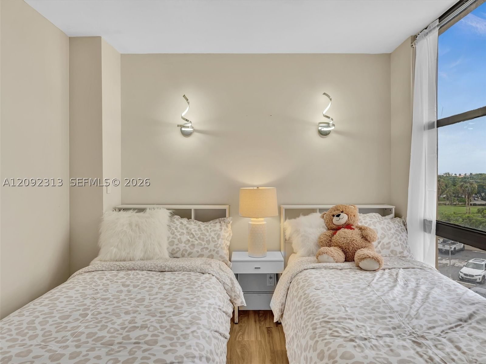 Real estate property located at 20301 Country Club Dr #622, Miami-dade, Coronado Condo- Tower Ii, Aventura, FL