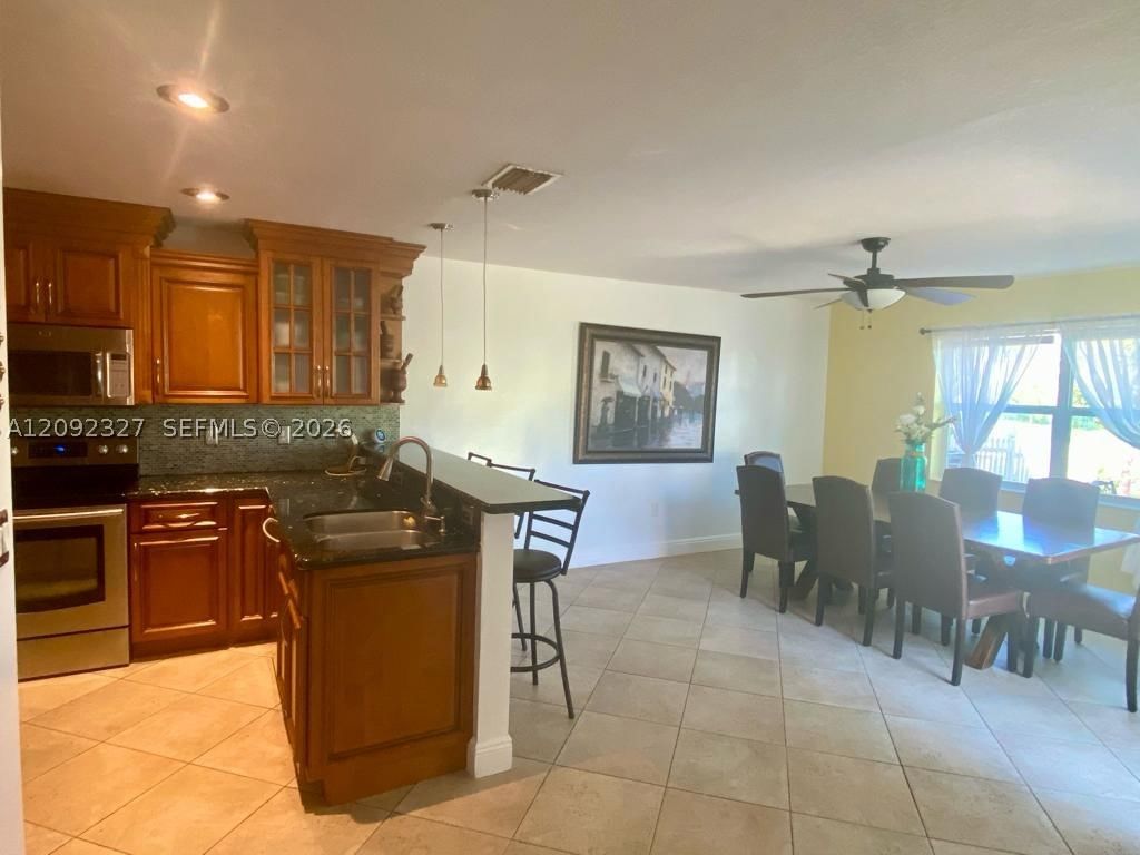 Real estate property located at 4046 Eastridge Dr, Broward, Crystal View Townhomes Pl, Deerfield Beach, FL
