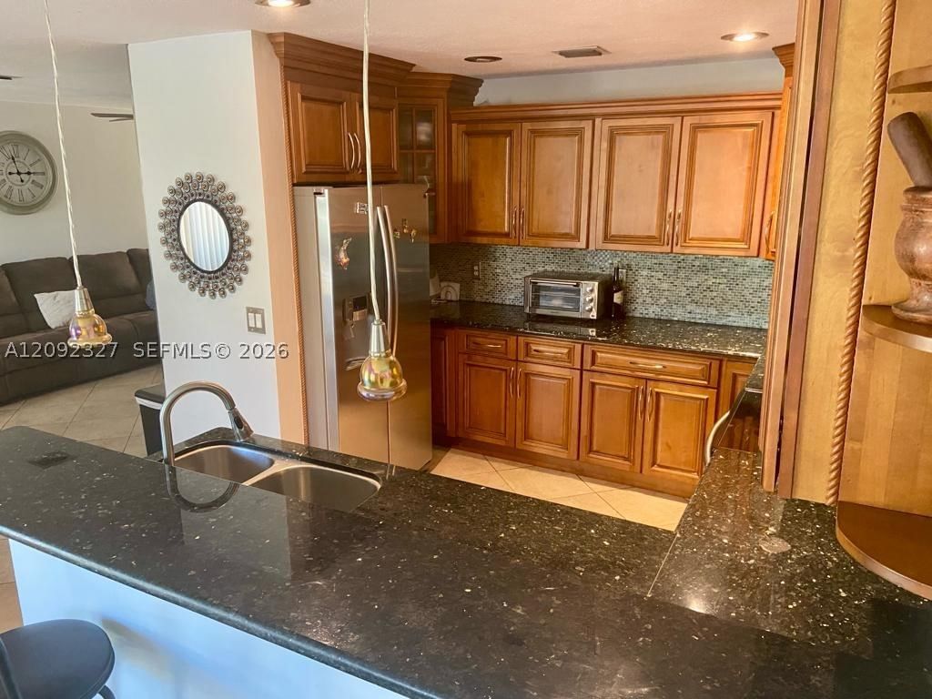 Real estate property located at 4046 Eastridge Dr, Broward, Crystal View Townhomes Pl, Deerfield Beach, FL
