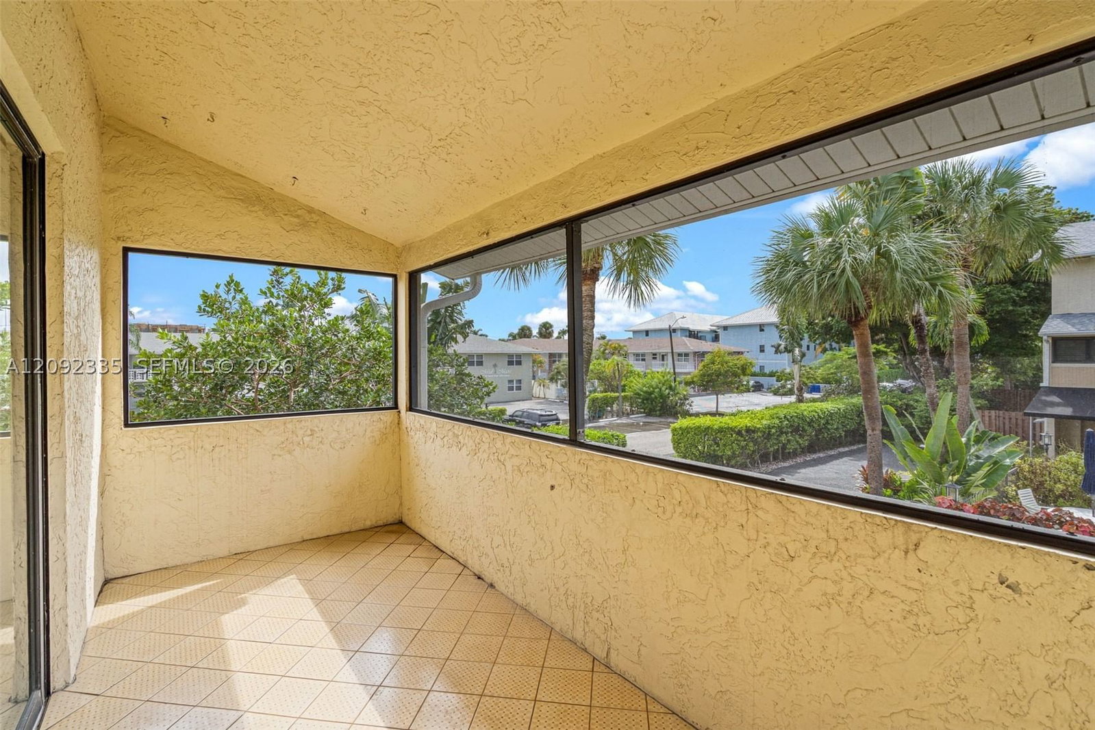 Real estate property located at 3225 13th St #201, Broward, Tor-palm Townhouses Condo, Pompano Beach, FL