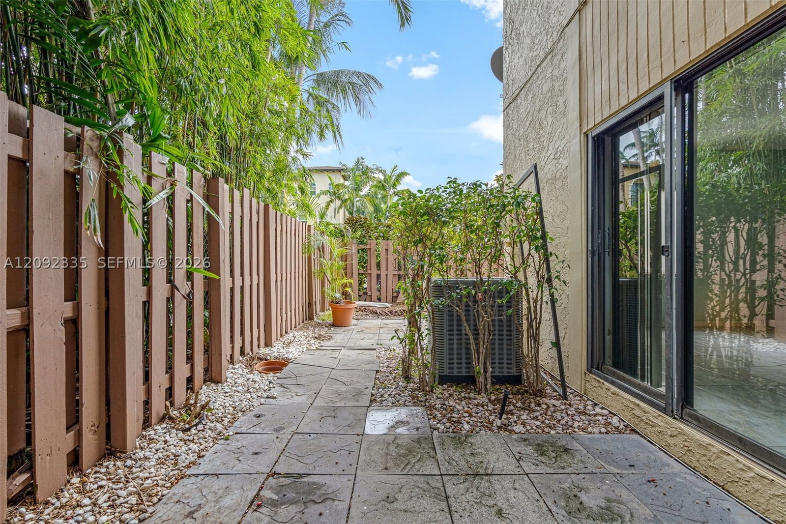 Real estate property located at 3225 13th St #201, Broward, Tor-palm Townhouses Condo, Pompano Beach, FL