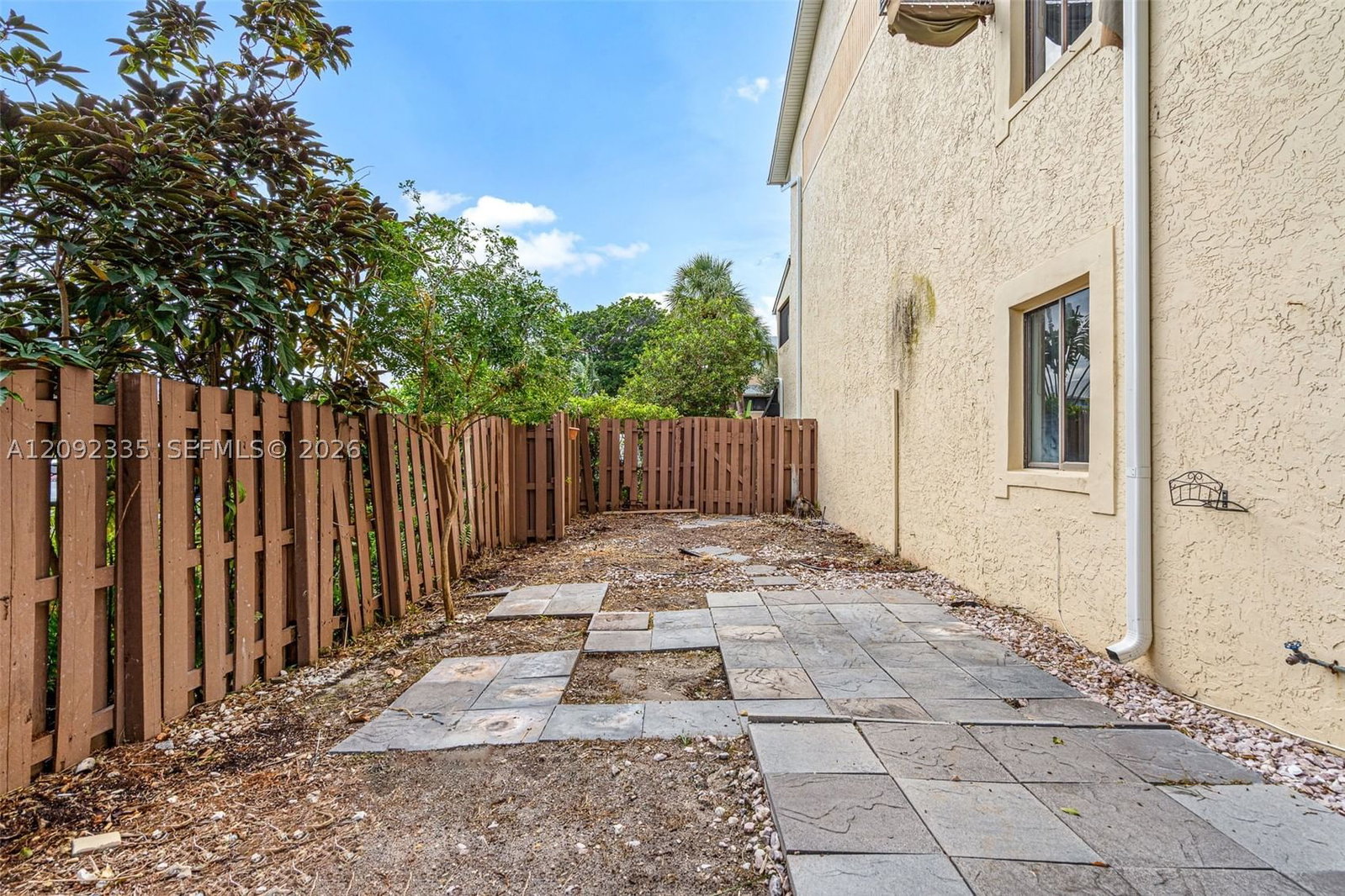 Real estate property located at 3225 13th St #201, Broward, Tor-palm Townhouses Condo, Pompano Beach, FL