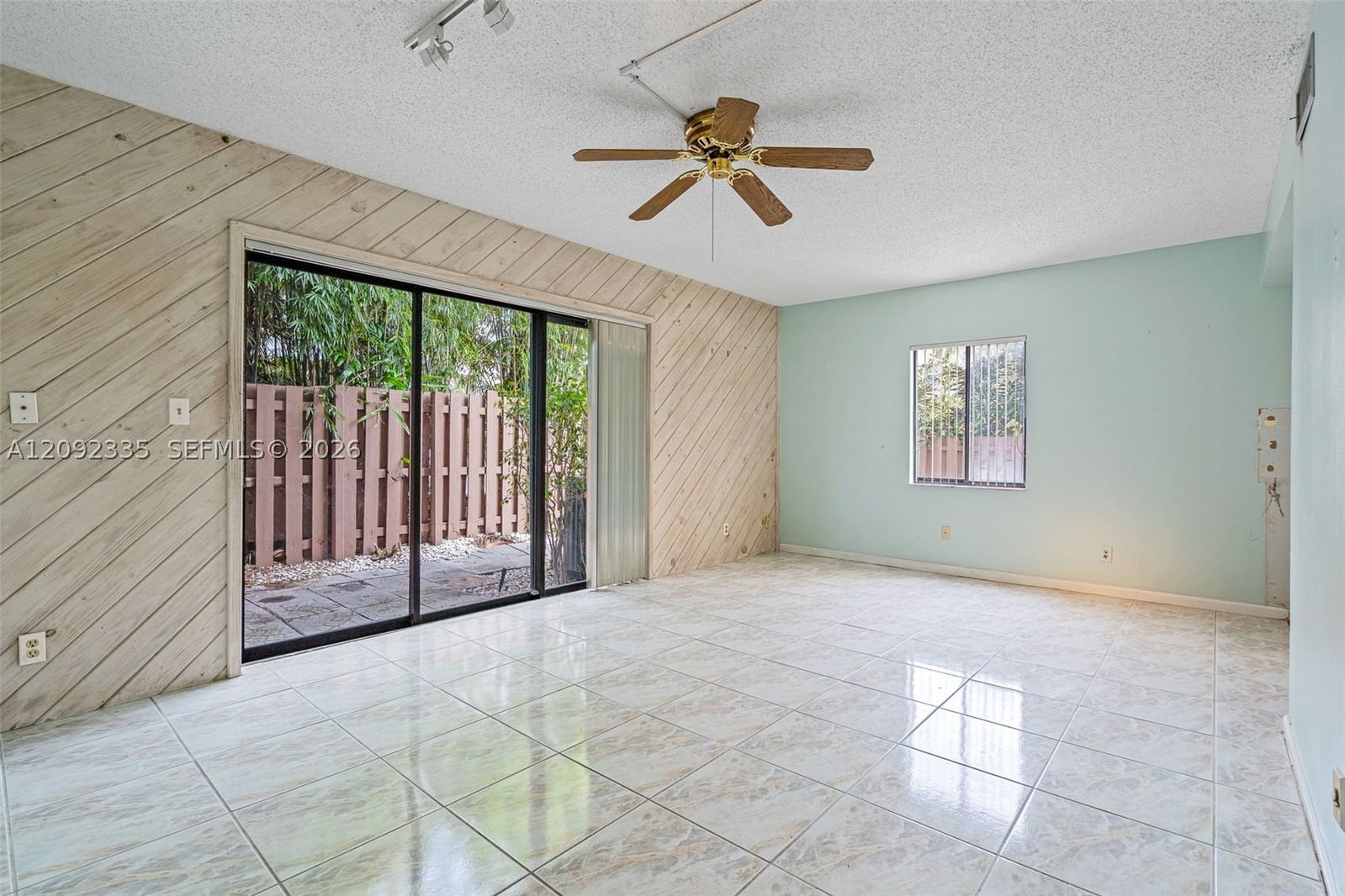 Real estate property located at 3225 13th St #201, Broward, Tor-palm Townhouses Condo, Pompano Beach, FL