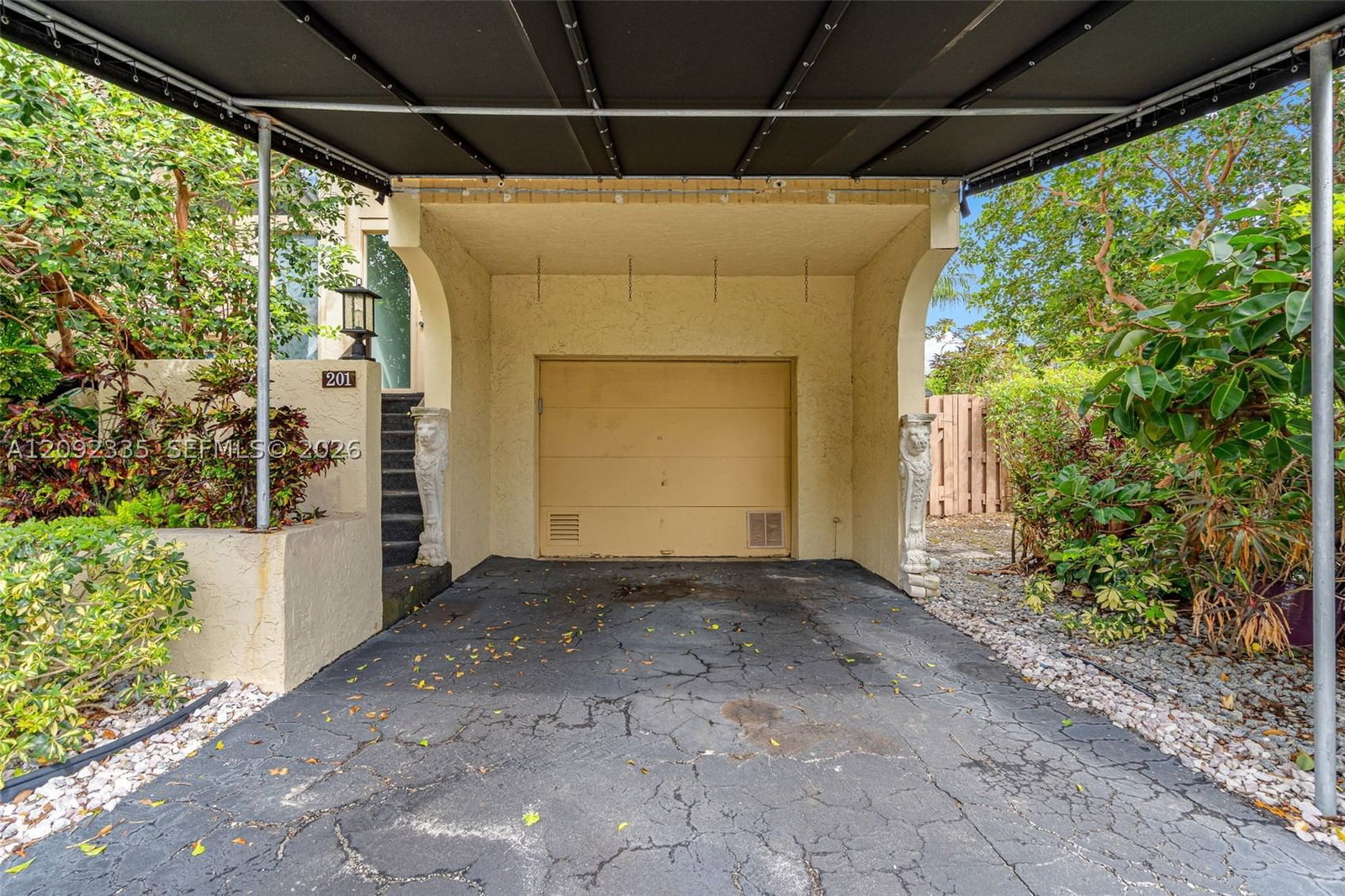 Real estate property located at 3225 13th St #201, Broward, Tor-palm Townhouses Condo, Pompano Beach, FL