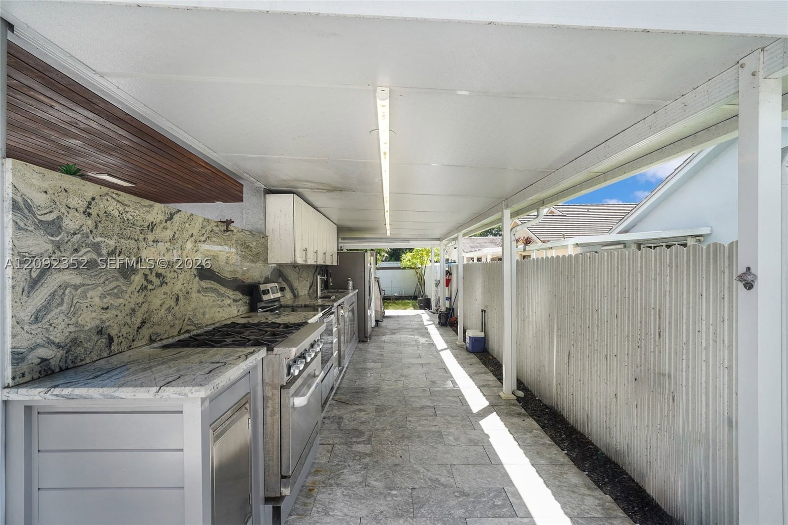 Real estate property located at 15123 87th Pl, Miami-dade, West Lakes Gardens 5th Ad, Miami Lakes, FL