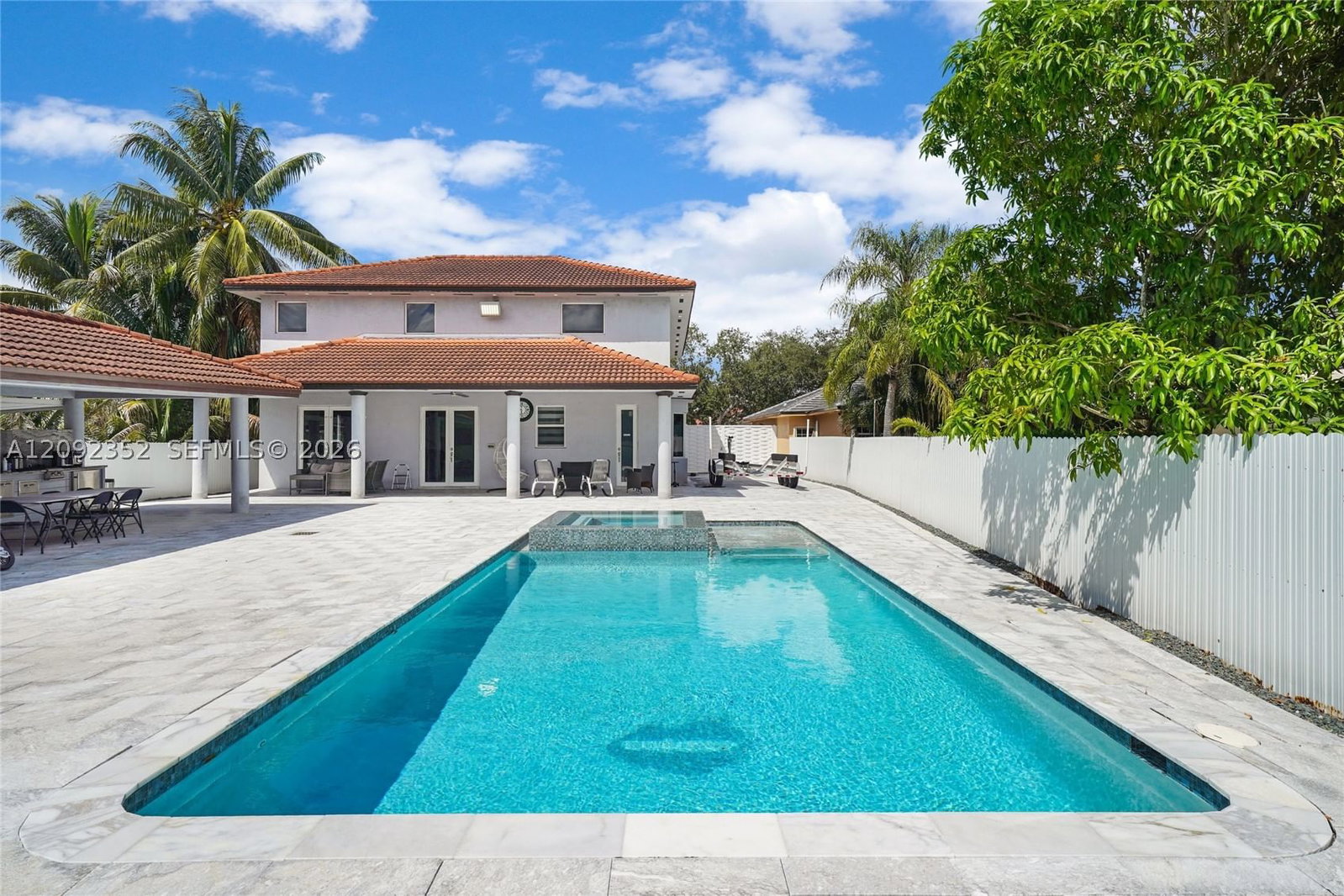 Real estate property located at 15123 87th Pl, Miami-dade, West Lakes Gardens 5th Ad, Miami Lakes, FL