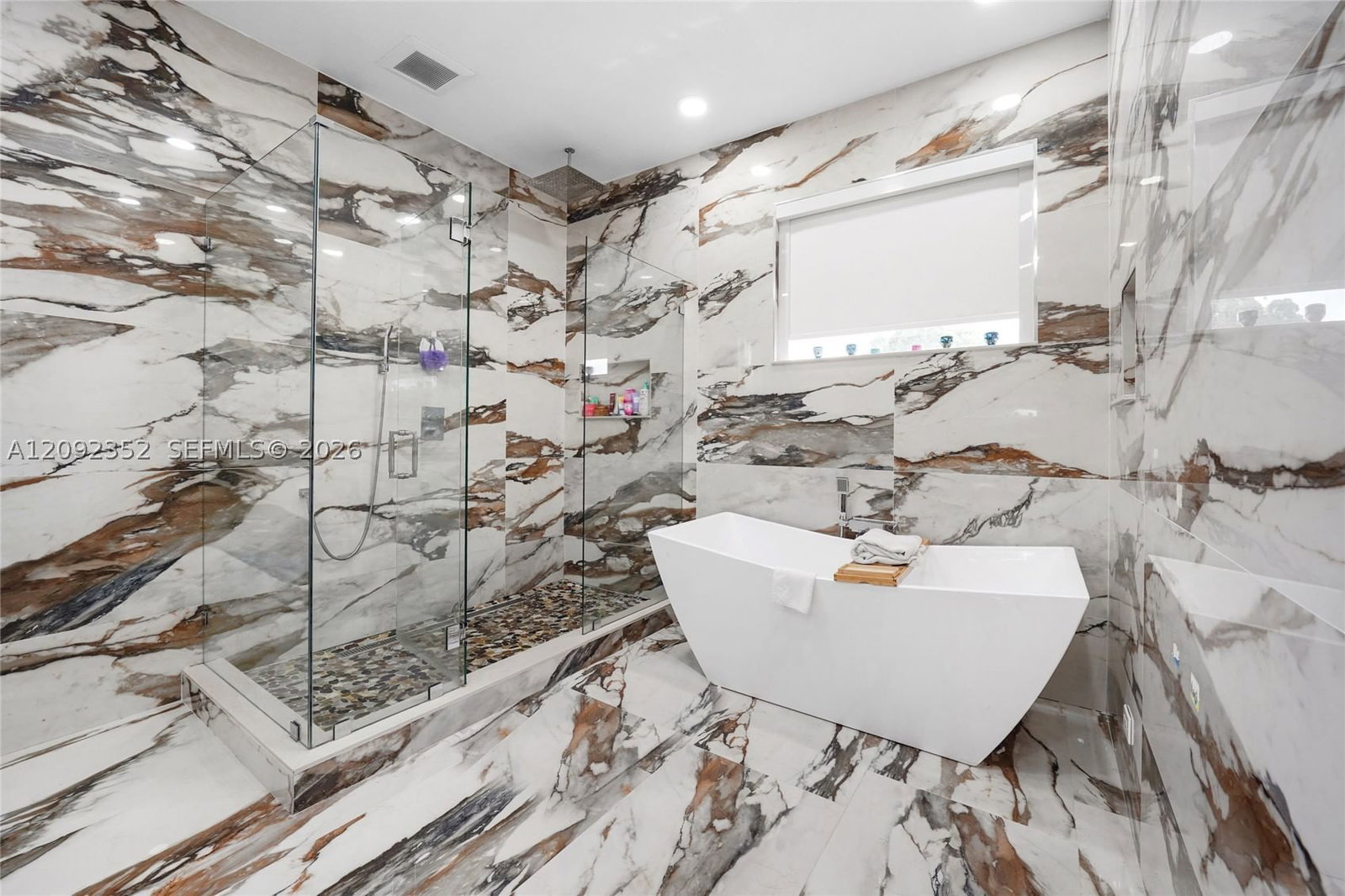 Real estate property located at 15123 87th Pl, Miami-dade, West Lakes Gardens 5th Ad, Miami Lakes, FL