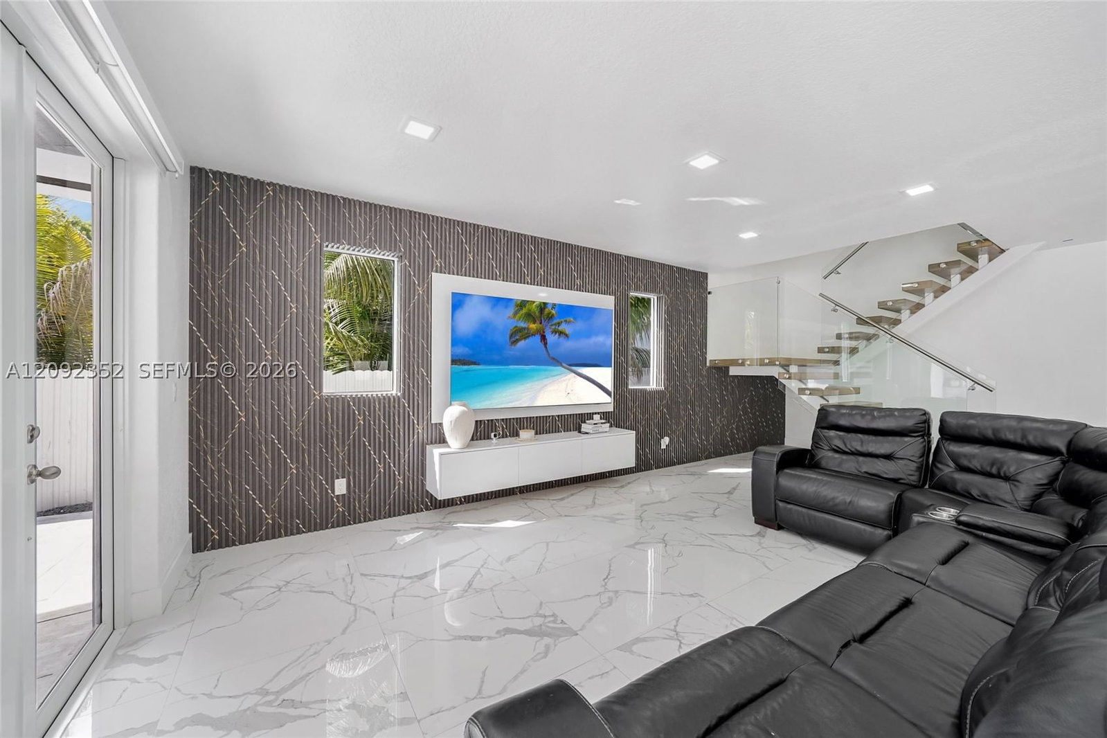 Real estate property located at 15123 87th Pl, Miami-dade, West Lakes Gardens 5th Ad, Miami Lakes, FL