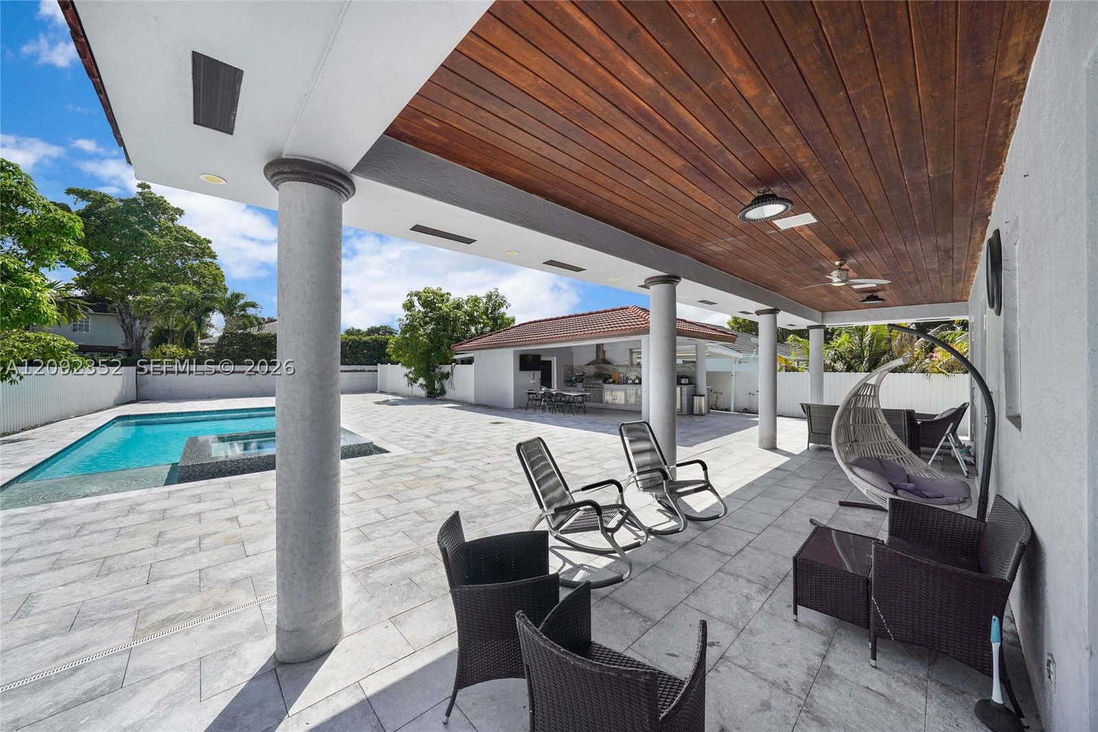Real estate property located at 15123 87th Pl, Miami-dade, West Lakes Gardens 5th Ad, Miami Lakes, FL