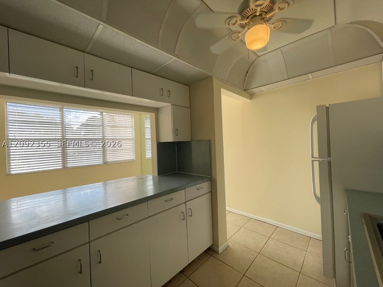 Real estate property located at 9431 Live Oak Pl #203, Broward, Live Oak Condo Twelve, Davie, FL