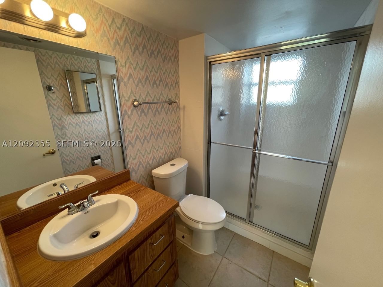 Real estate property located at 9431 Live Oak Pl #203, Broward, Live Oak Condo Twelve, Davie, FL