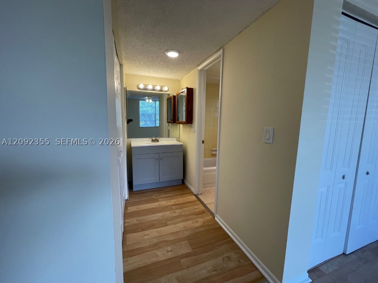 Real estate property located at 9431 Live Oak Pl #203, Broward, Live Oak Condo Twelve, Davie, FL