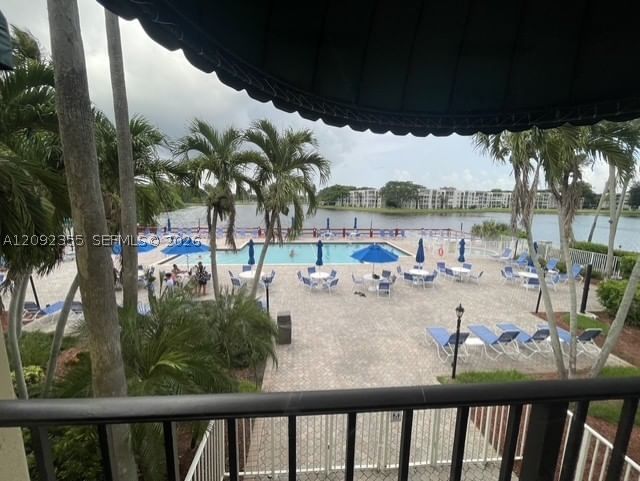 Real estate property located at 9431 Live Oak Pl #203, Broward, Live Oak Condo Twelve, Davie, FL