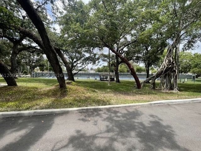 Real estate property located at 9431 Live Oak Pl #203, Broward, Live Oak Condo Twelve, Davie, FL