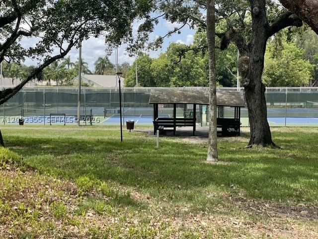 Real estate property located at 9431 Live Oak Pl #203, Broward, Live Oak Condo Twelve, Davie, FL
