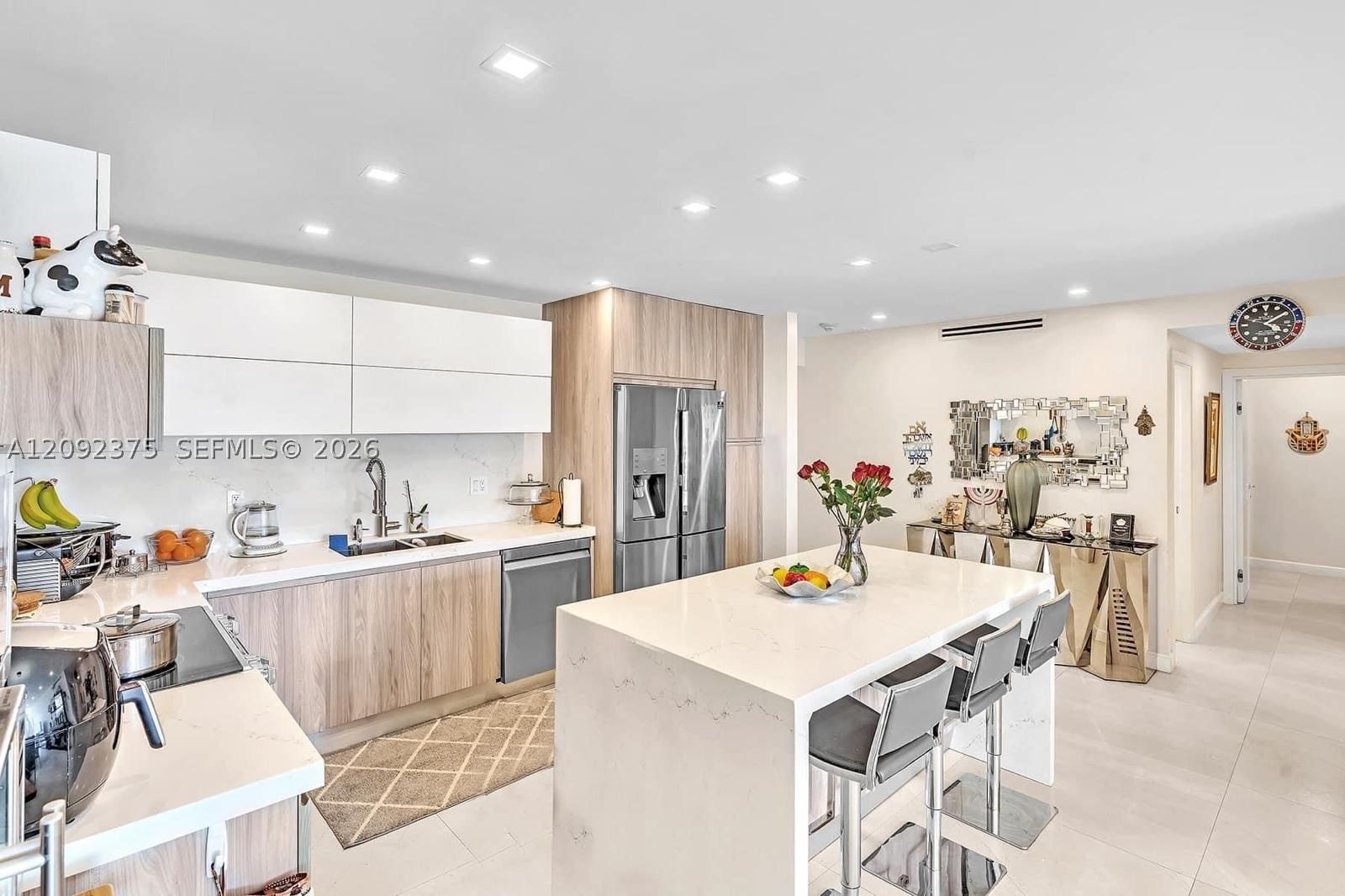 Real estate property located at 19390 Collins Ave #421, Miami-dade, Oceanview Building A Cond, Sunny Isles Beach, FL