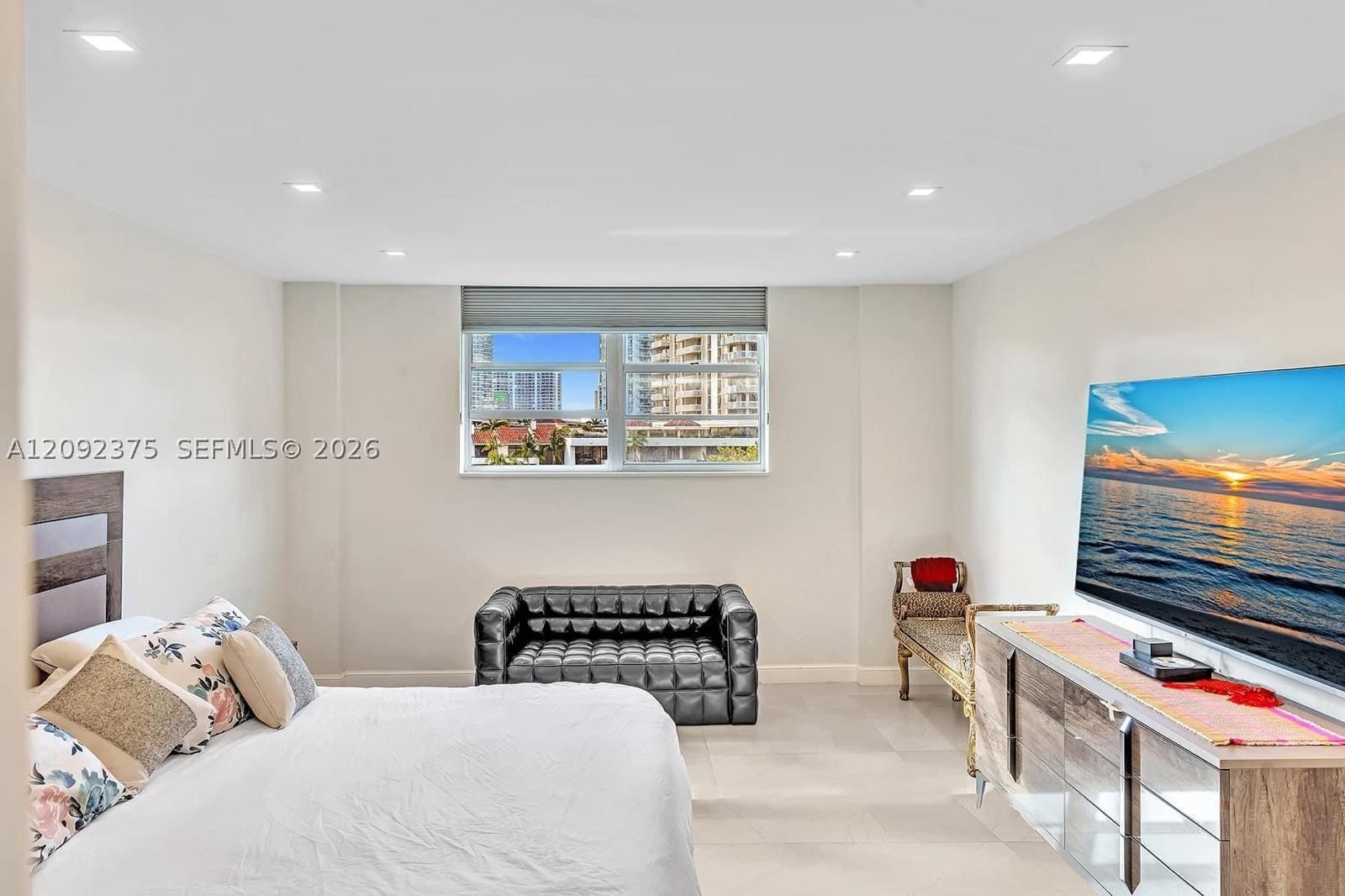 Real estate property located at 19390 Collins Ave #421, Miami-dade, Oceanview Building A Cond, Sunny Isles Beach, FL