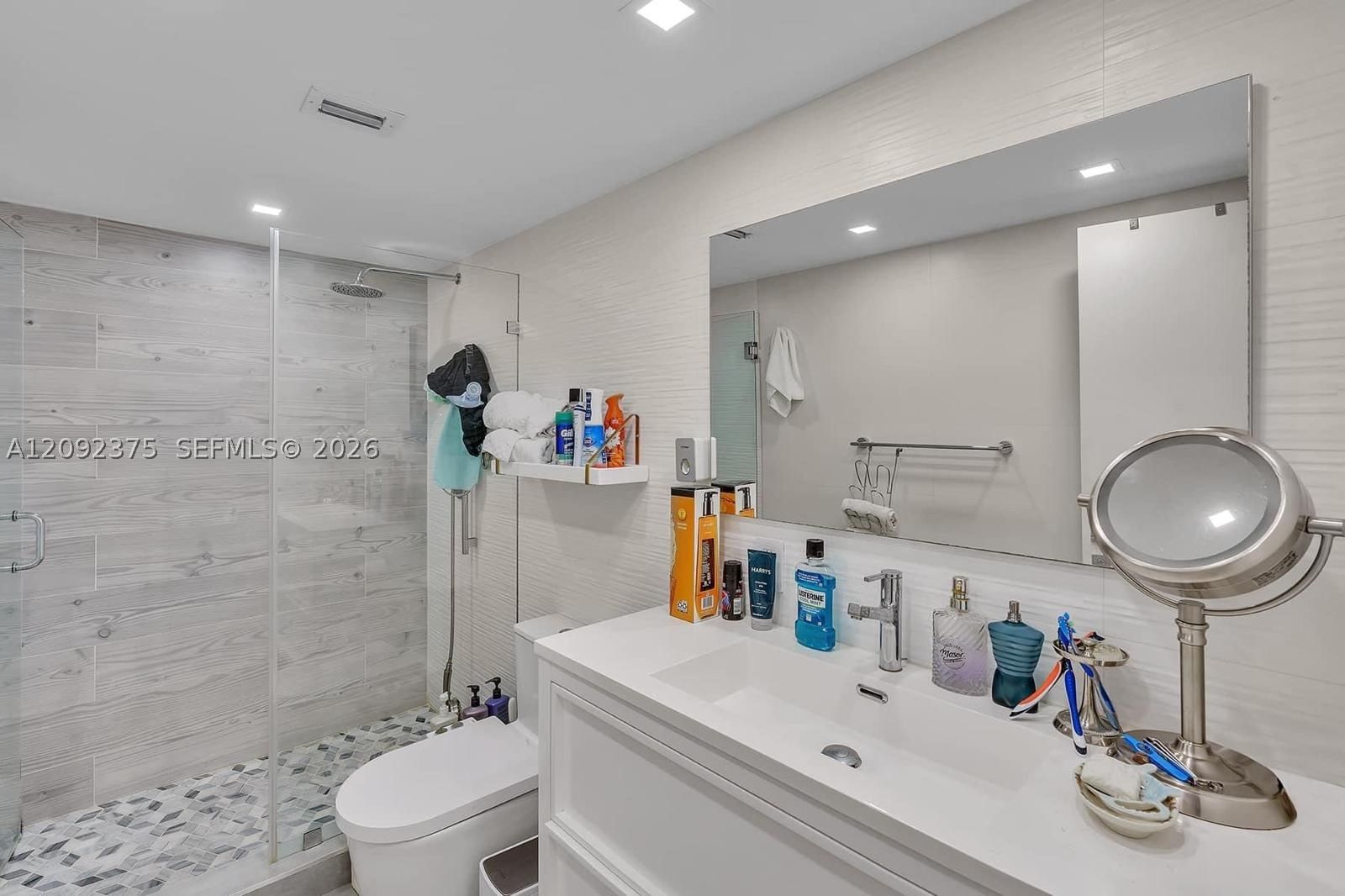 Real estate property located at 19390 Collins Ave #421, Miami-dade, Oceanview Building A Cond, Sunny Isles Beach, FL