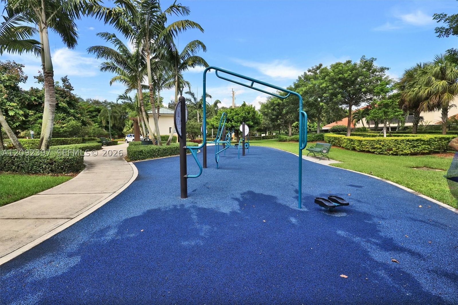 Real estate property located at 127 Danielle Ct, Broward, Bonaventure, Weston, FL