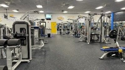 Real estate property located at 127 Danielle Ct, Broward, Bonaventure, Weston, FL