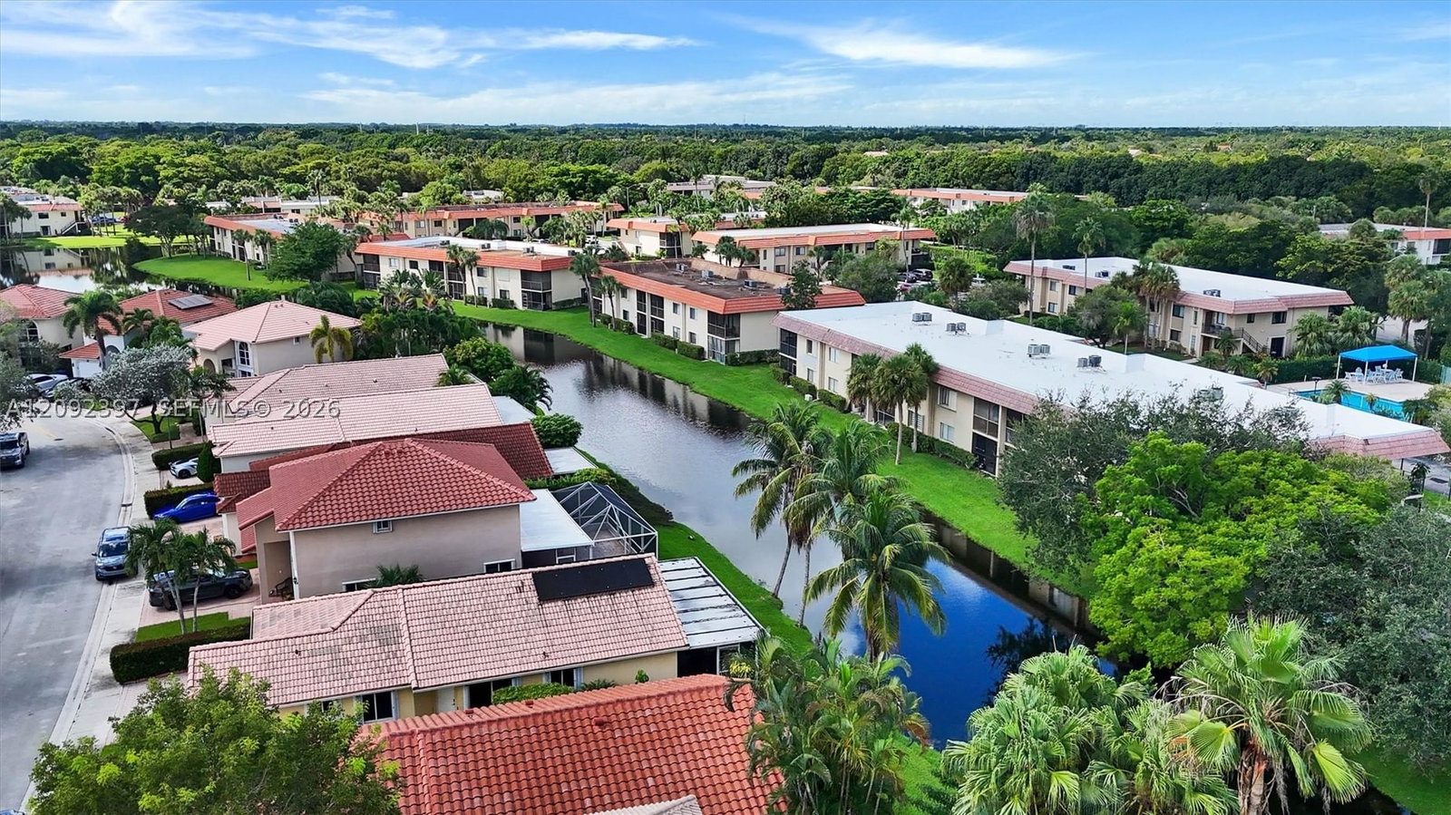 Real estate property located at 127 Danielle Ct, Broward, Bonaventure, Weston, FL