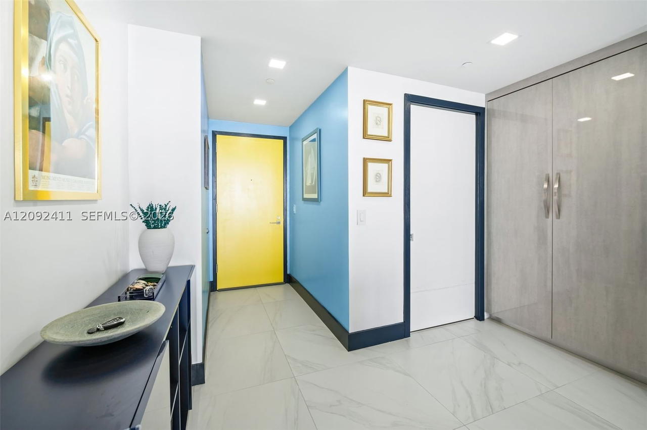 Real estate property located at 650 32 #3302, Miami-dade, Paraiso Bay Condo, Miami, FL