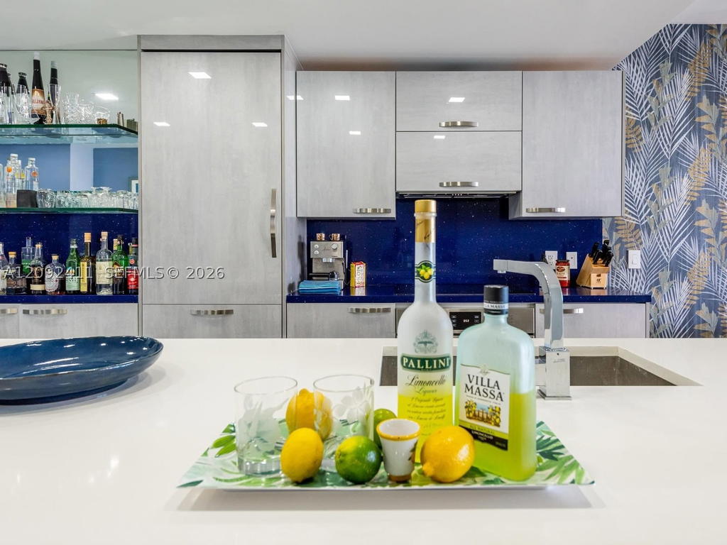 Real estate property located at 650 32 #3302, Miami-dade, Paraiso Bay Condo, Miami, FL