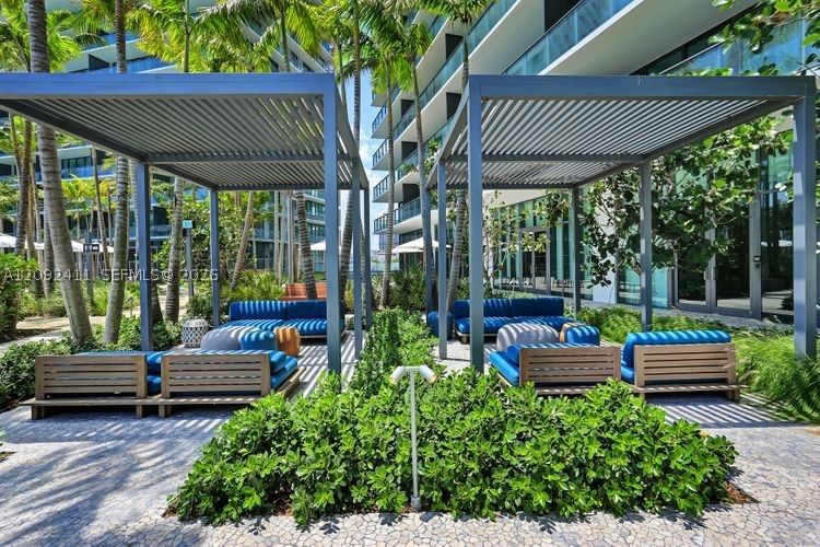 Real estate property located at 650 32 #3302, Miami-dade, Paraiso Bay Condo, Miami, FL